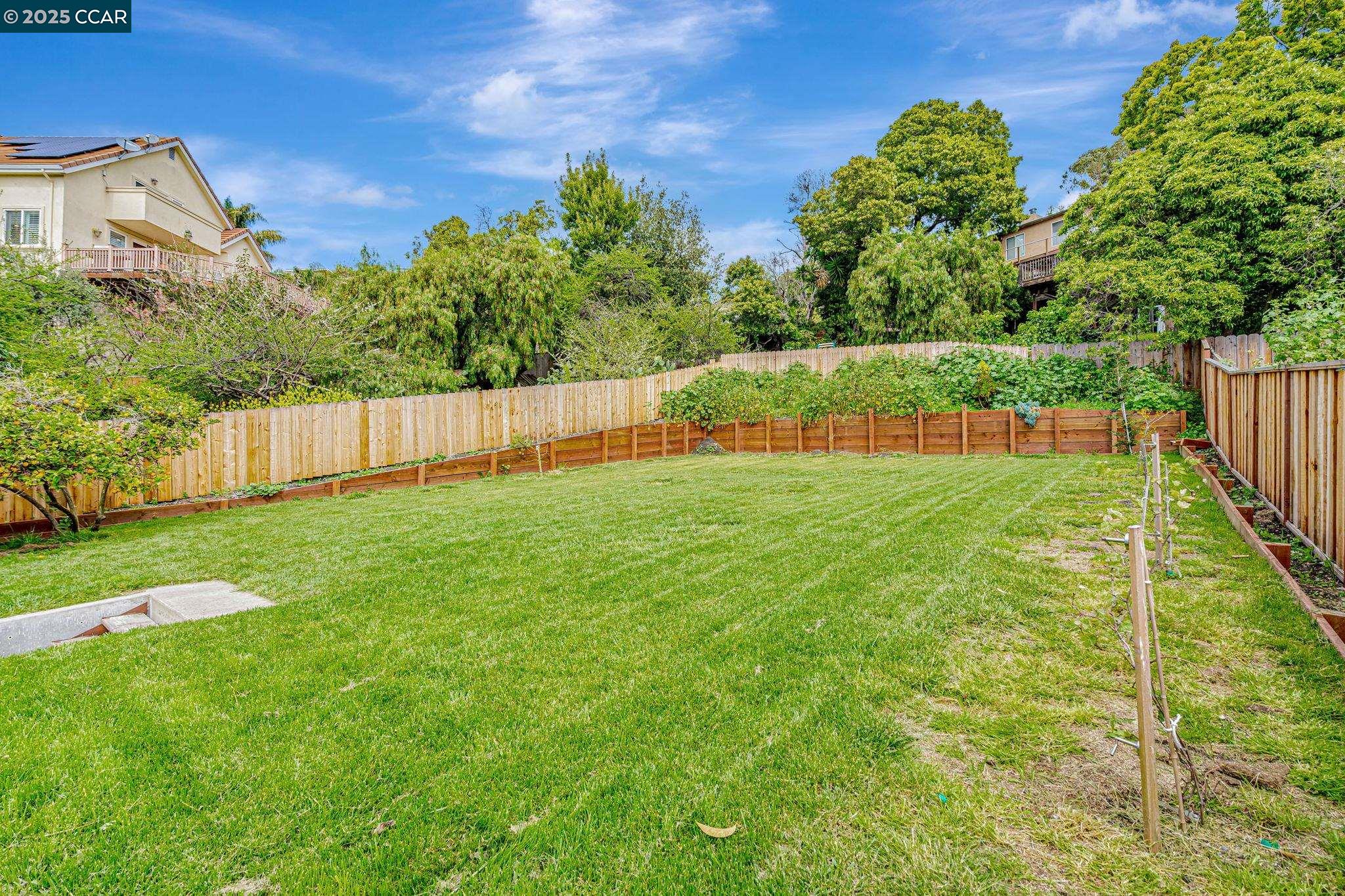 property-img