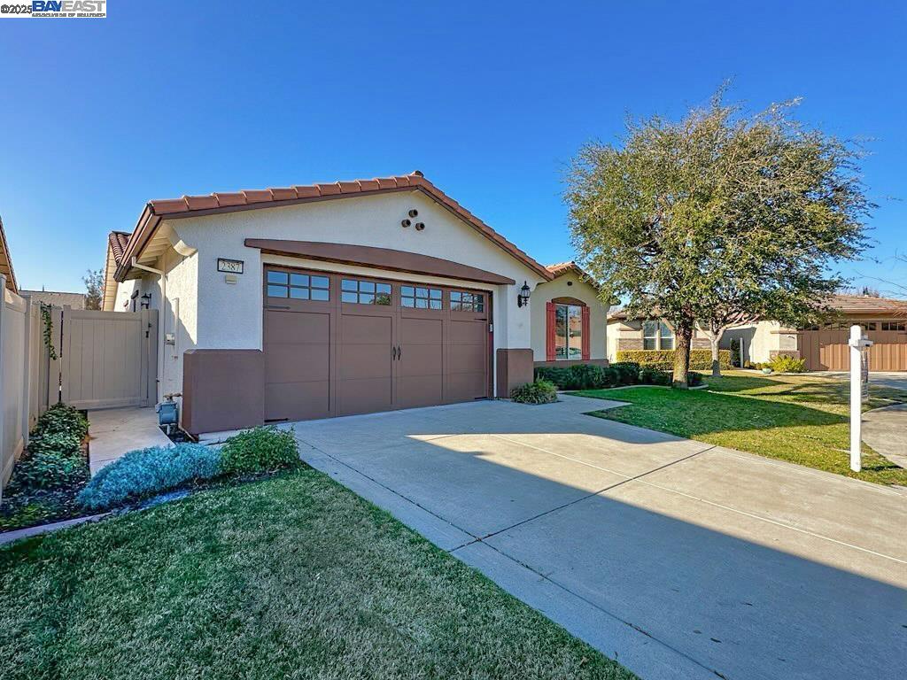 Detail Gallery Image 7 of 60 For 2387 Birdsong Pl, Manteca,  CA 95336 - 2 Beds | 2 Baths