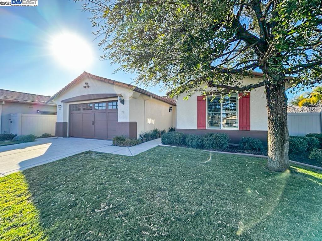 Detail Gallery Image 8 of 60 For 2387 Birdsong Pl, Manteca,  CA 95336 - 2 Beds | 2 Baths