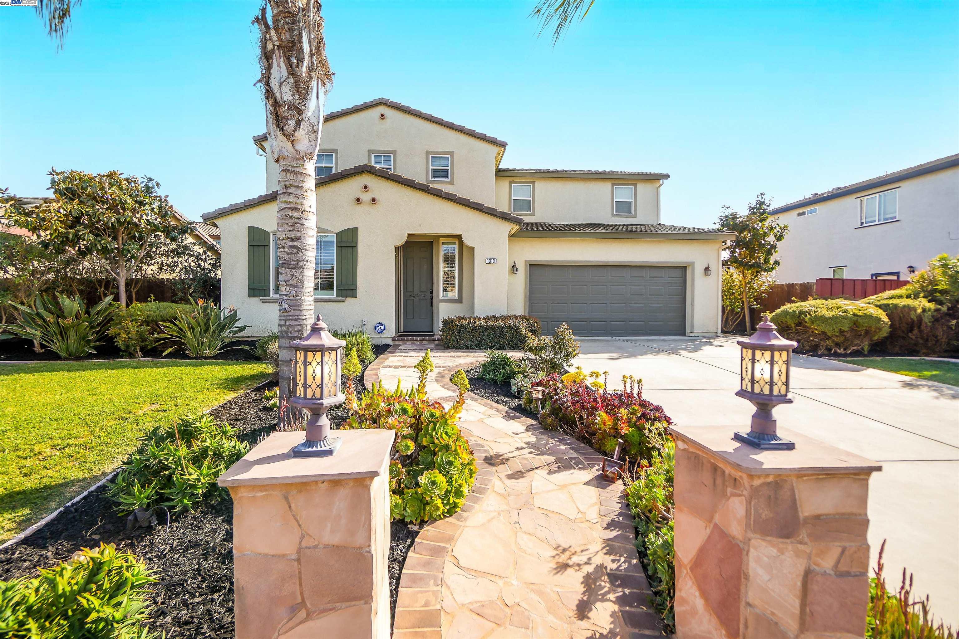 Detail Gallery Image 1 of 1 For 1313 Tuolumne Way, Oakley,  CA 94561 - 4 Beds | 3 Baths