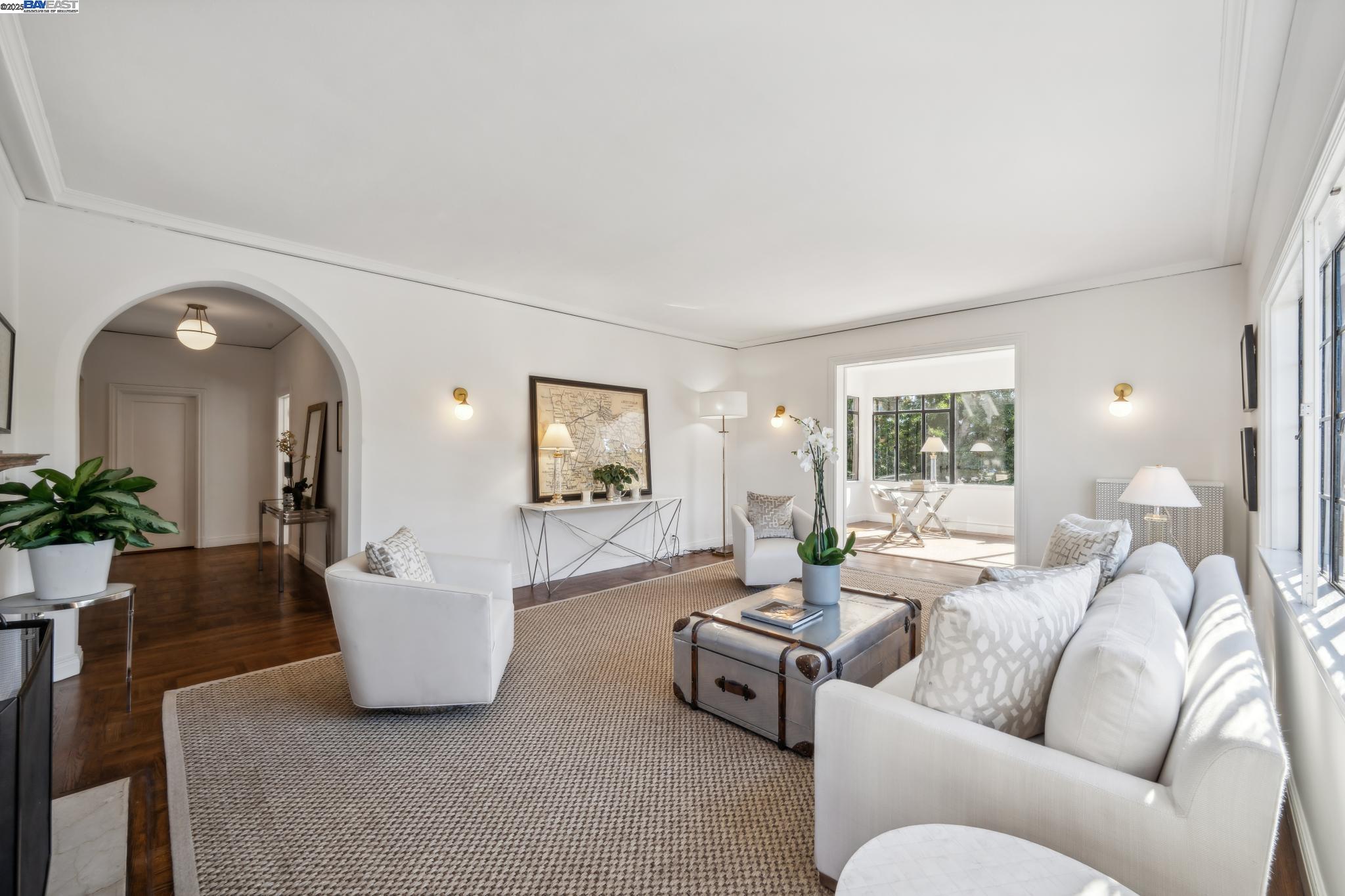 Photo #11: 41089267 Listing: Photo #11