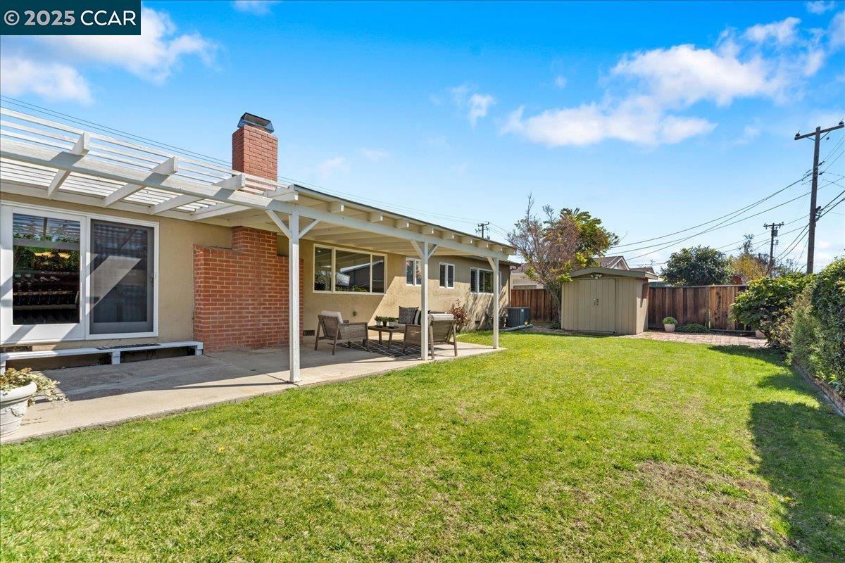 Detail Gallery Image 17 of 21 For 3025 S White Rd, San Jose,  CA 95148 - 3 Beds | 2 Baths