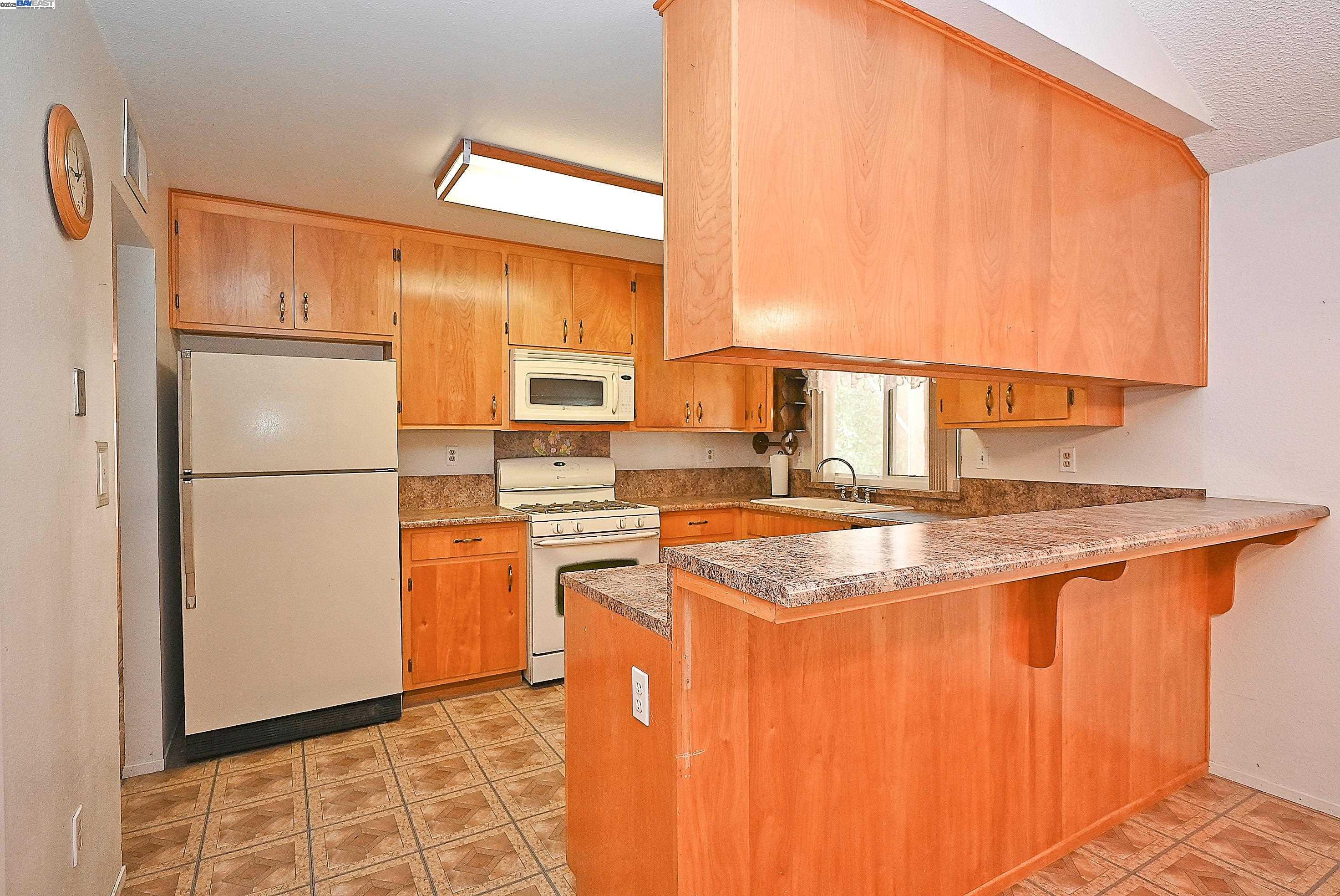 Detail Gallery Image 26 of 48 For 3201 Cato Ct, Modesto,  CA 95354-3302 - 3 Beds | 2 Baths