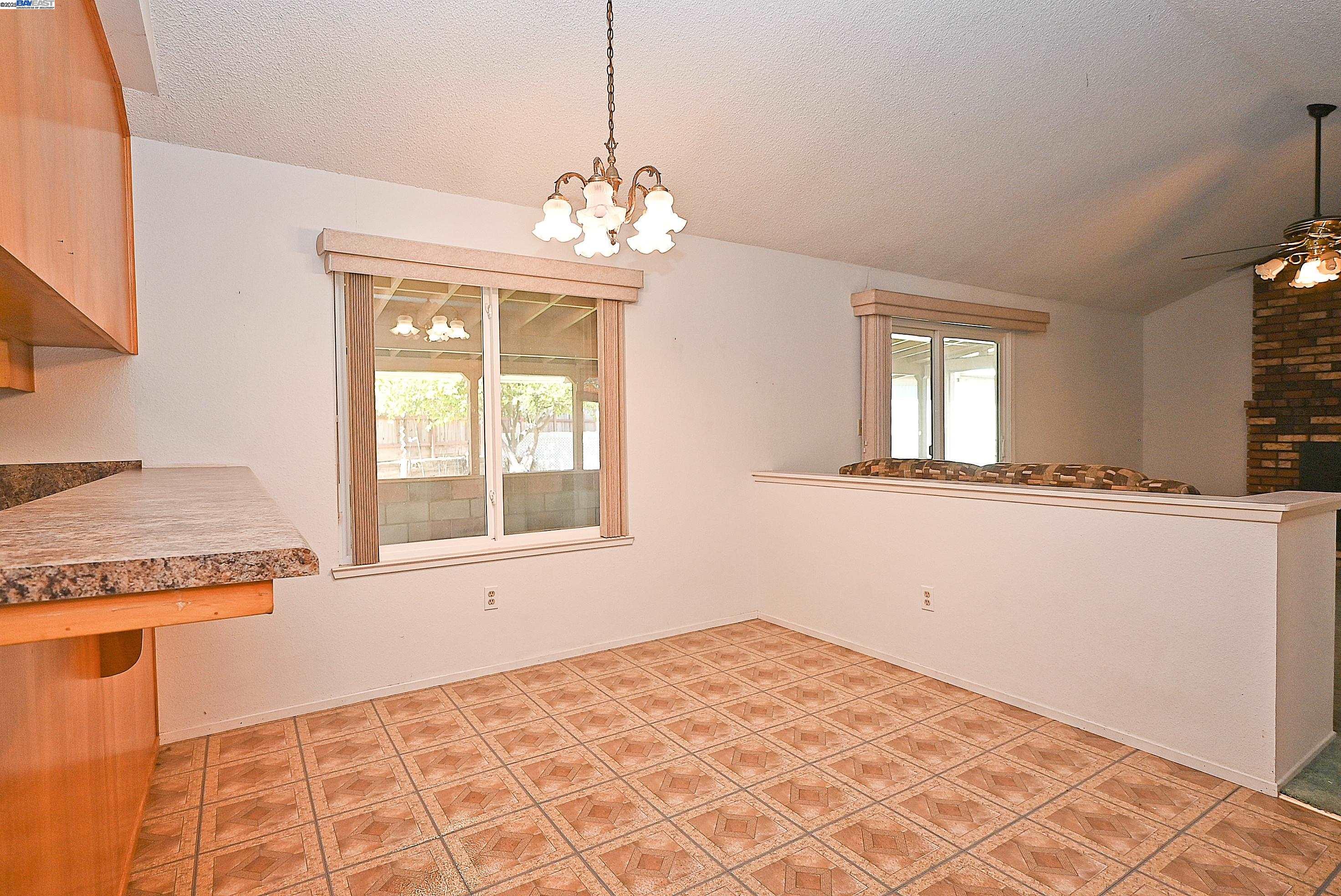 Detail Gallery Image 27 of 48 For 3201 Cato Ct, Modesto,  CA 95354-3302 - 3 Beds | 2 Baths
