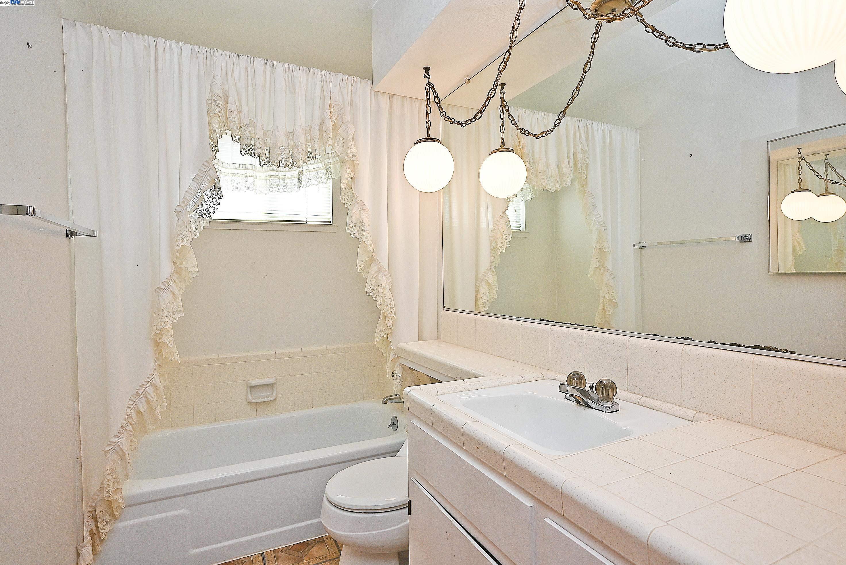 Detail Gallery Image 44 of 48 For 3201 Cato Ct, Modesto,  CA 95354-3302 - 3 Beds | 2 Baths