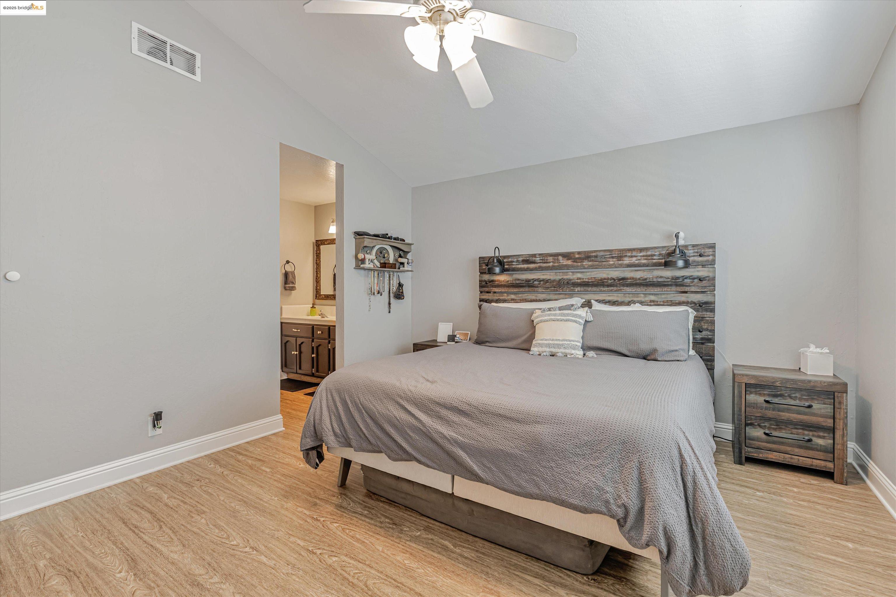 Detail Gallery Image 18 of 38 For 2025 Sand Point Rd, Discovery Bay,  CA 94505 - 2 Beds | 2/1 Baths