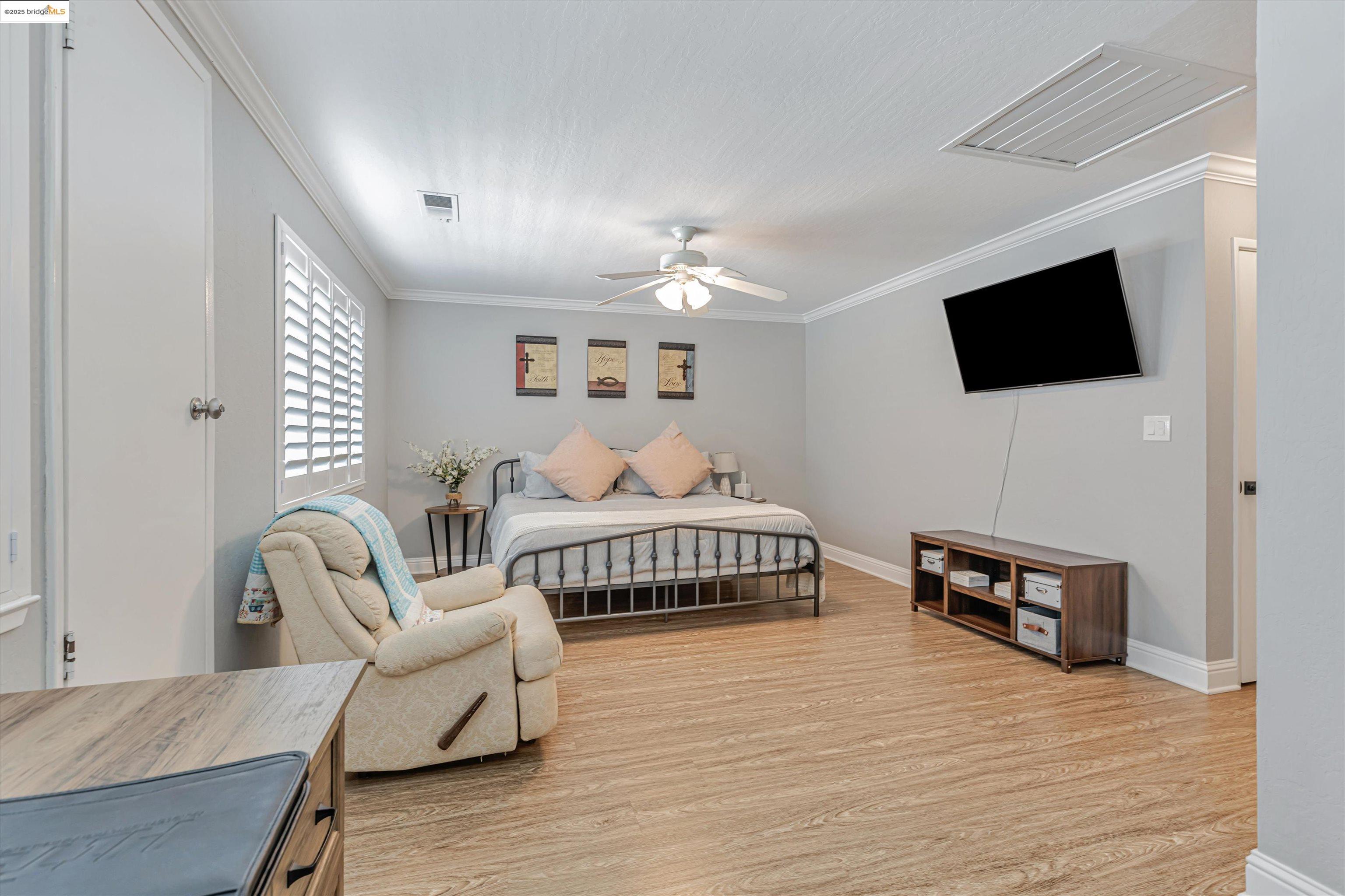 Detail Gallery Image 24 of 38 For 2025 Sand Point Rd, Discovery Bay,  CA 94505 - 2 Beds | 2/1 Baths