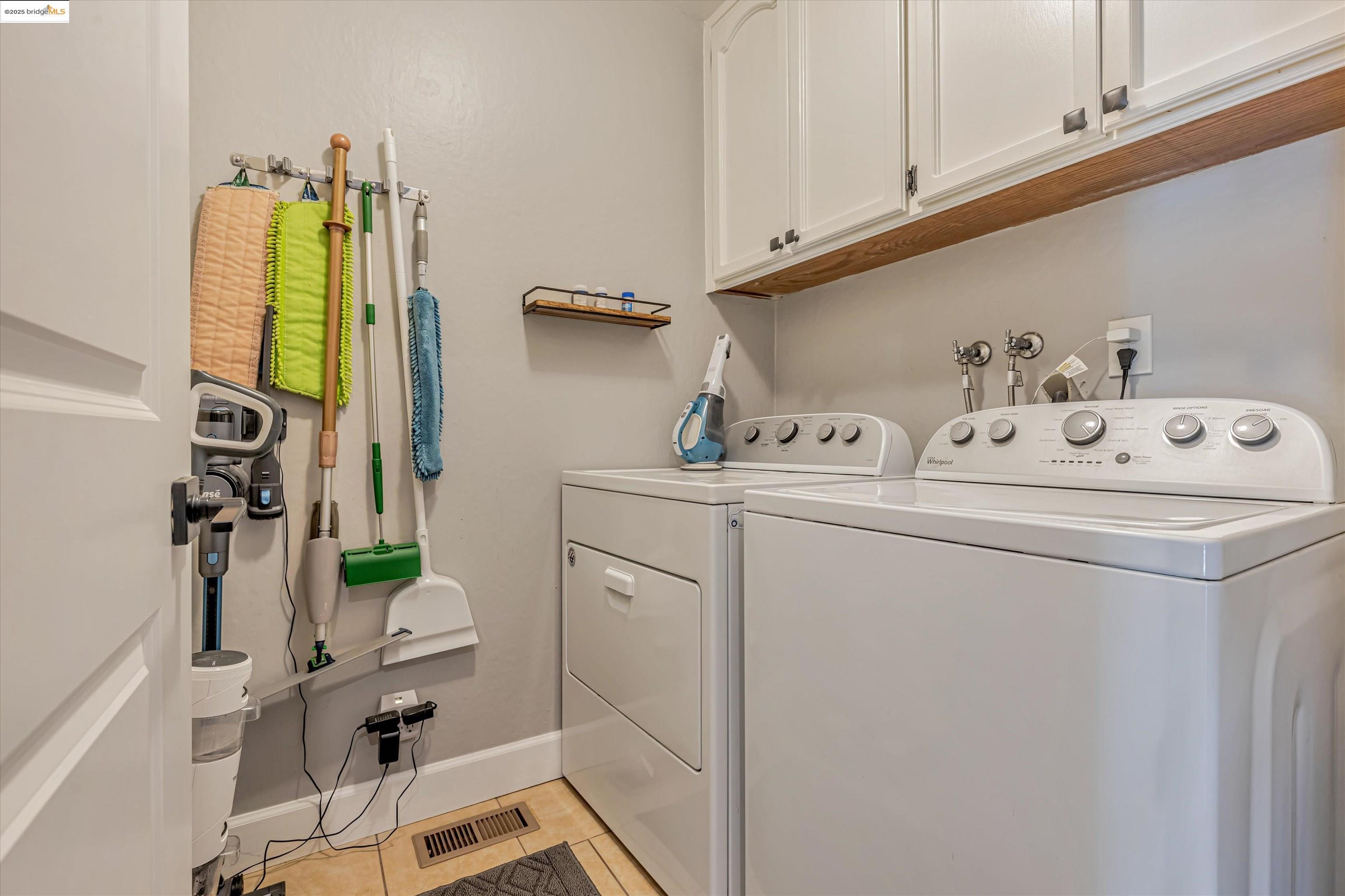 Detail Gallery Image 30 of 38 For 2025 Sand Point Rd, Discovery Bay,  CA 94505 - 2 Beds | 2/1 Baths