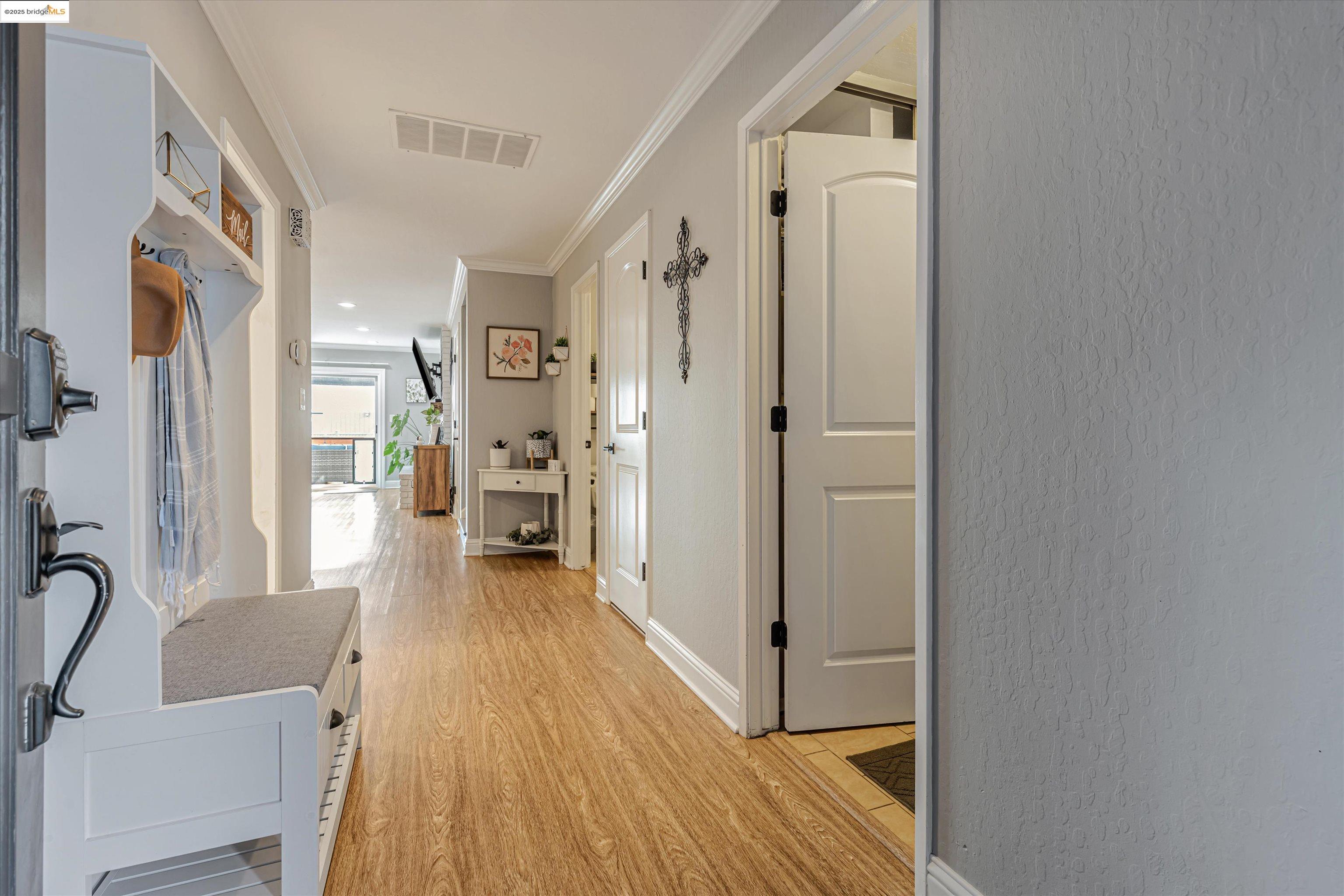 Detail Gallery Image 3 of 38 For 2025 Sand Point Rd, Discovery Bay,  CA 94505 - 2 Beds | 2/1 Baths