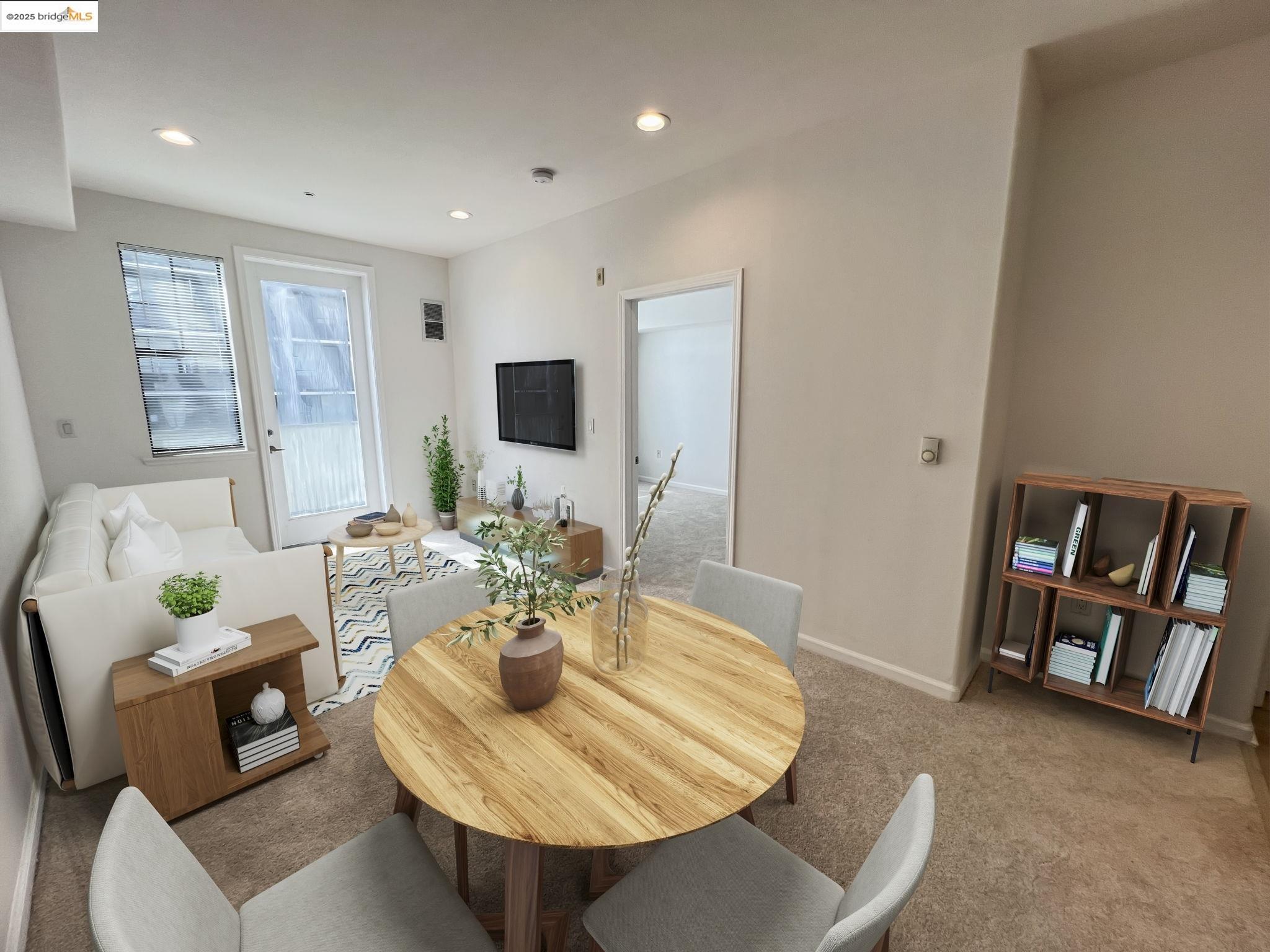 More Details about MLS # 41089314 : 989 FRANKLIN ST # 621