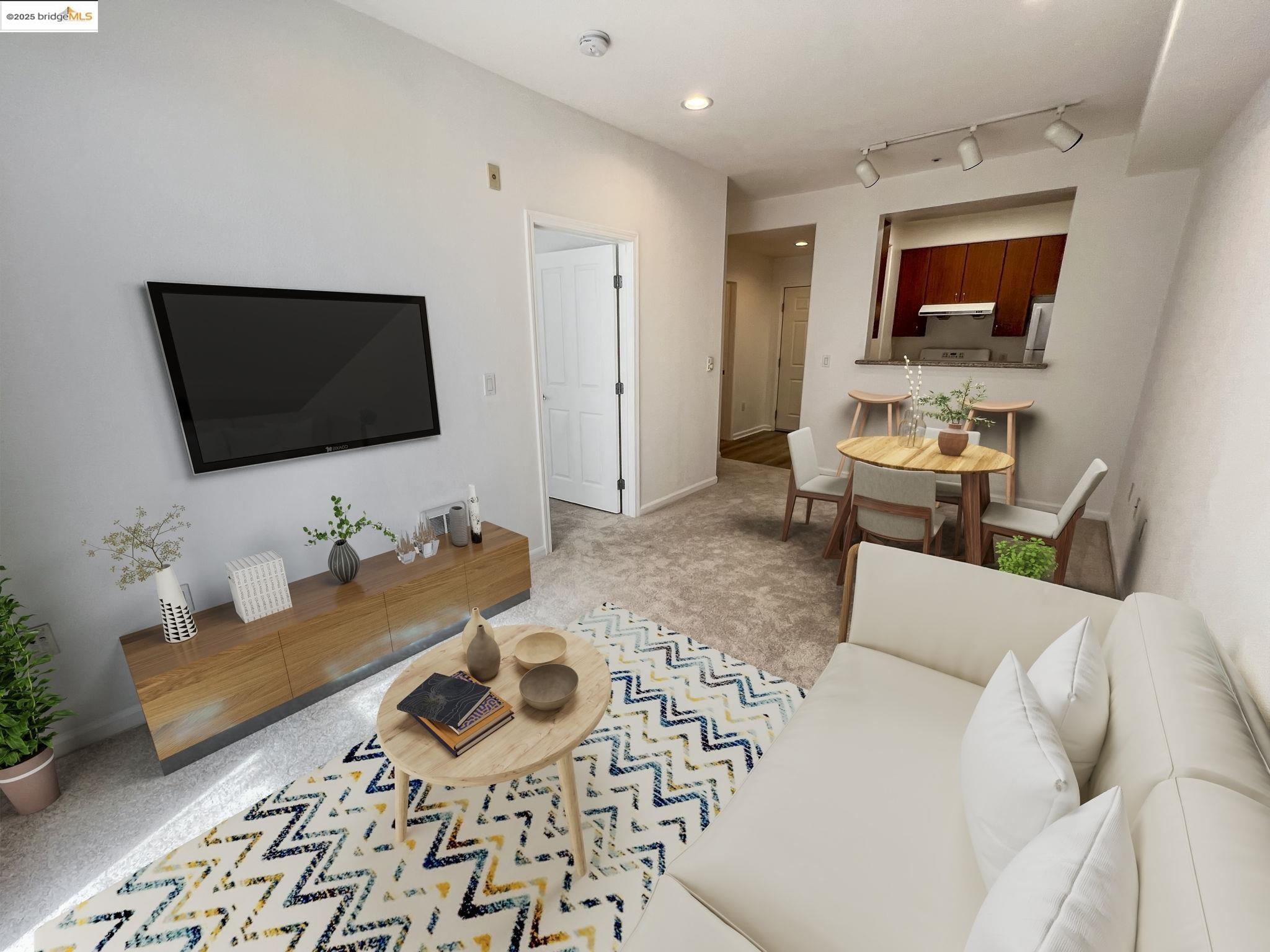 989 Franklin St # 621, Oakland, California 94607, 1 Bedroom Bedrooms, 2 Rooms Rooms,1 BathroomBathrooms,Residential,For Sale,989 Franklin St # 621,41089314