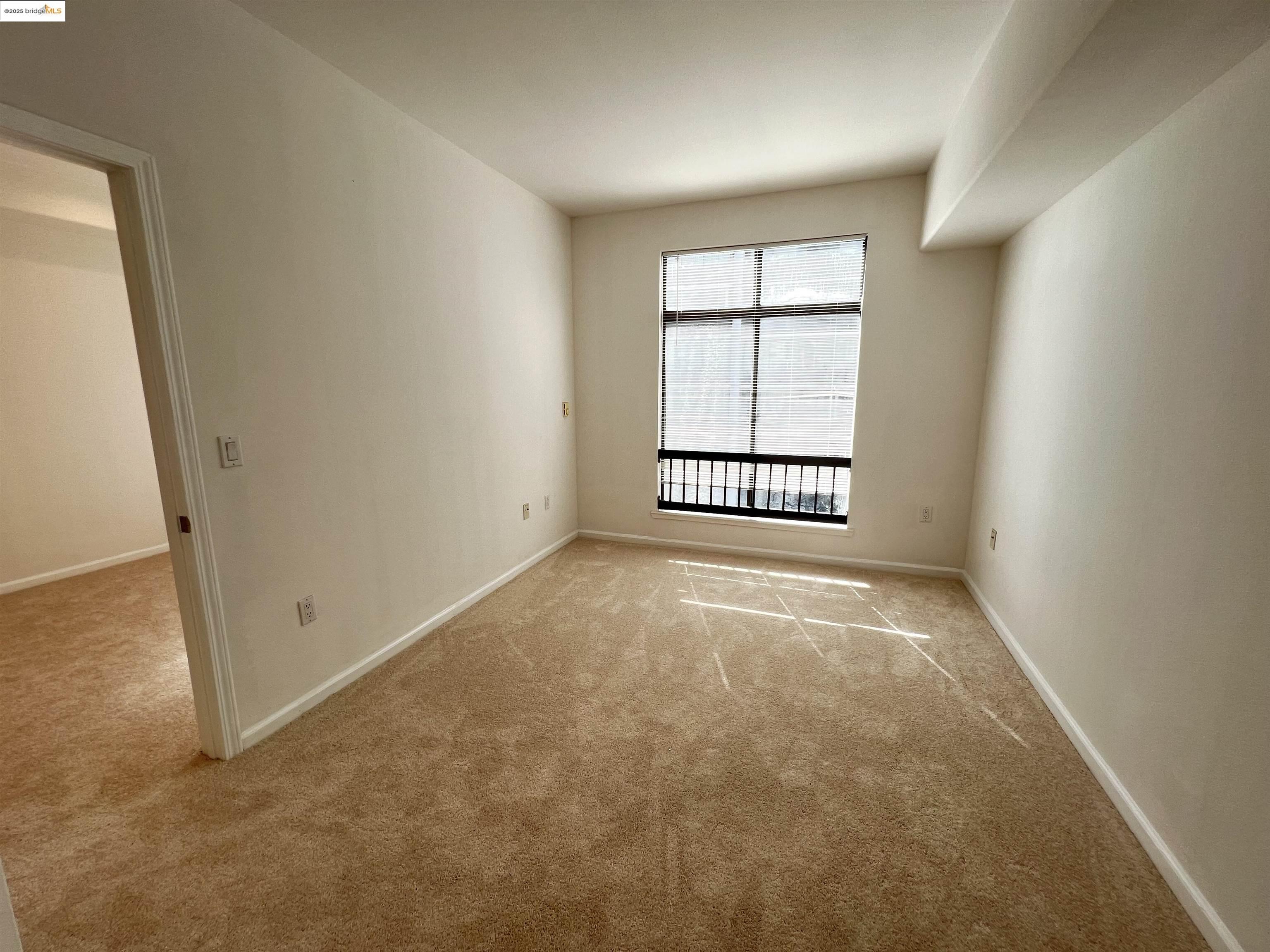 989 Franklin St # 621, Oakland, California 94607, 1 Bedroom Bedrooms, 2 Rooms Rooms,1 BathroomBathrooms,Residential,For Sale,989 Franklin St # 621,41089314
