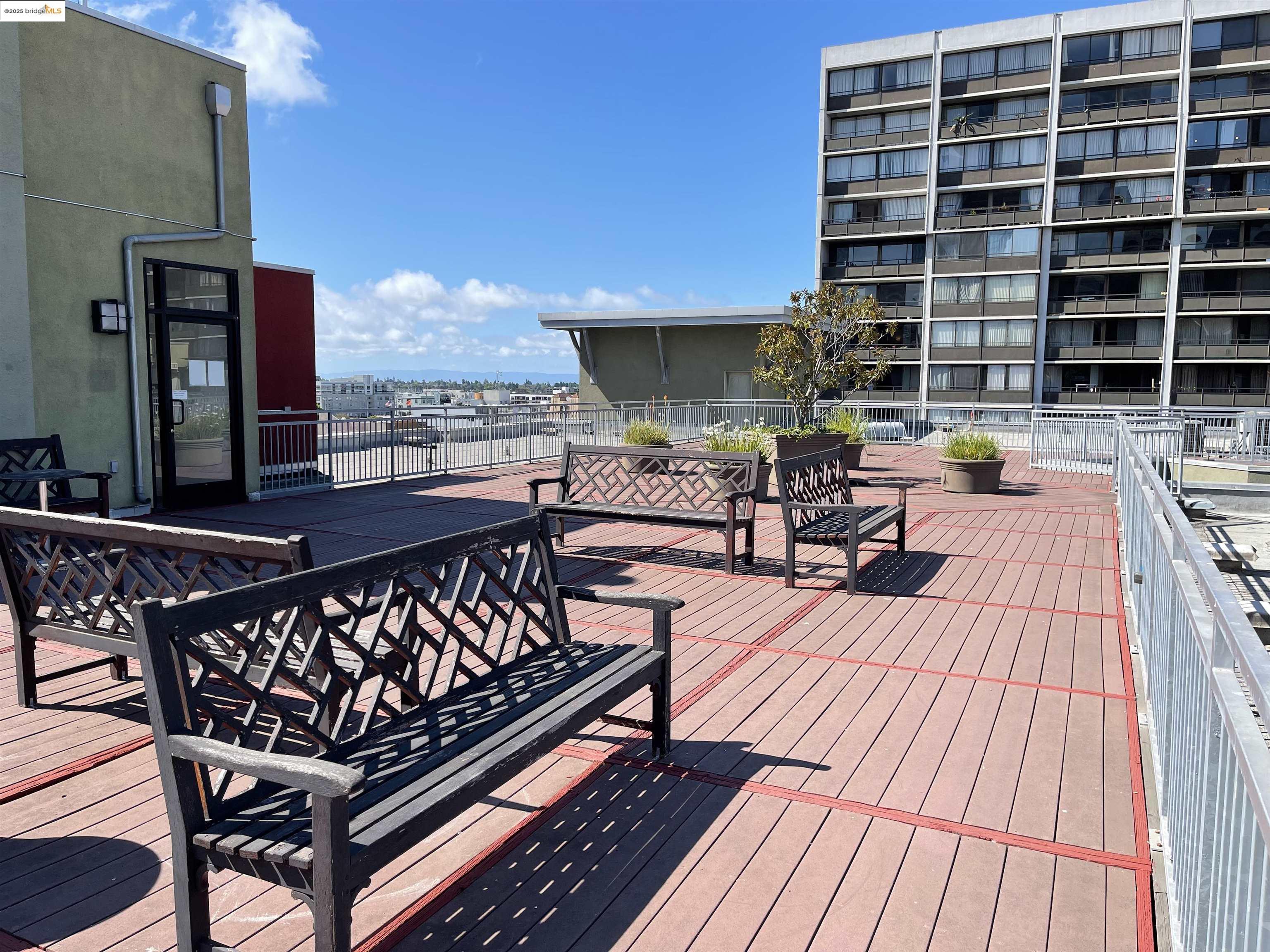 989 Franklin St # 621, Oakland, California 94607, 1 Bedroom Bedrooms, 2 Rooms Rooms,1 BathroomBathrooms,Residential,For Sale,989 Franklin St # 621,41089314
