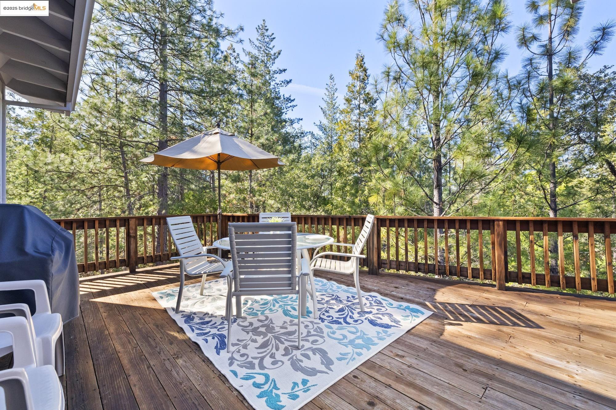 Detail Gallery Image 13 of 58 For 11995 Mcgraw Ct., Groveland,  CA 95321 - 2 Beds | 3 Baths
