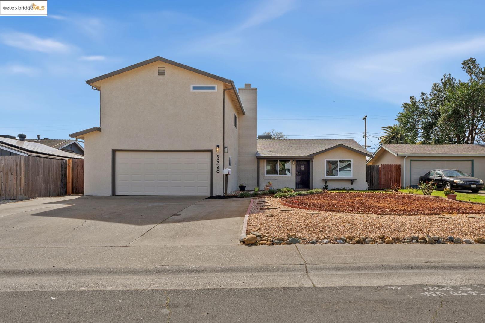 Detail Gallery Image 1 of 1 For 9928 Nebula Way, Sacramento,  CA 95827 - 4 Beds | 2 Baths