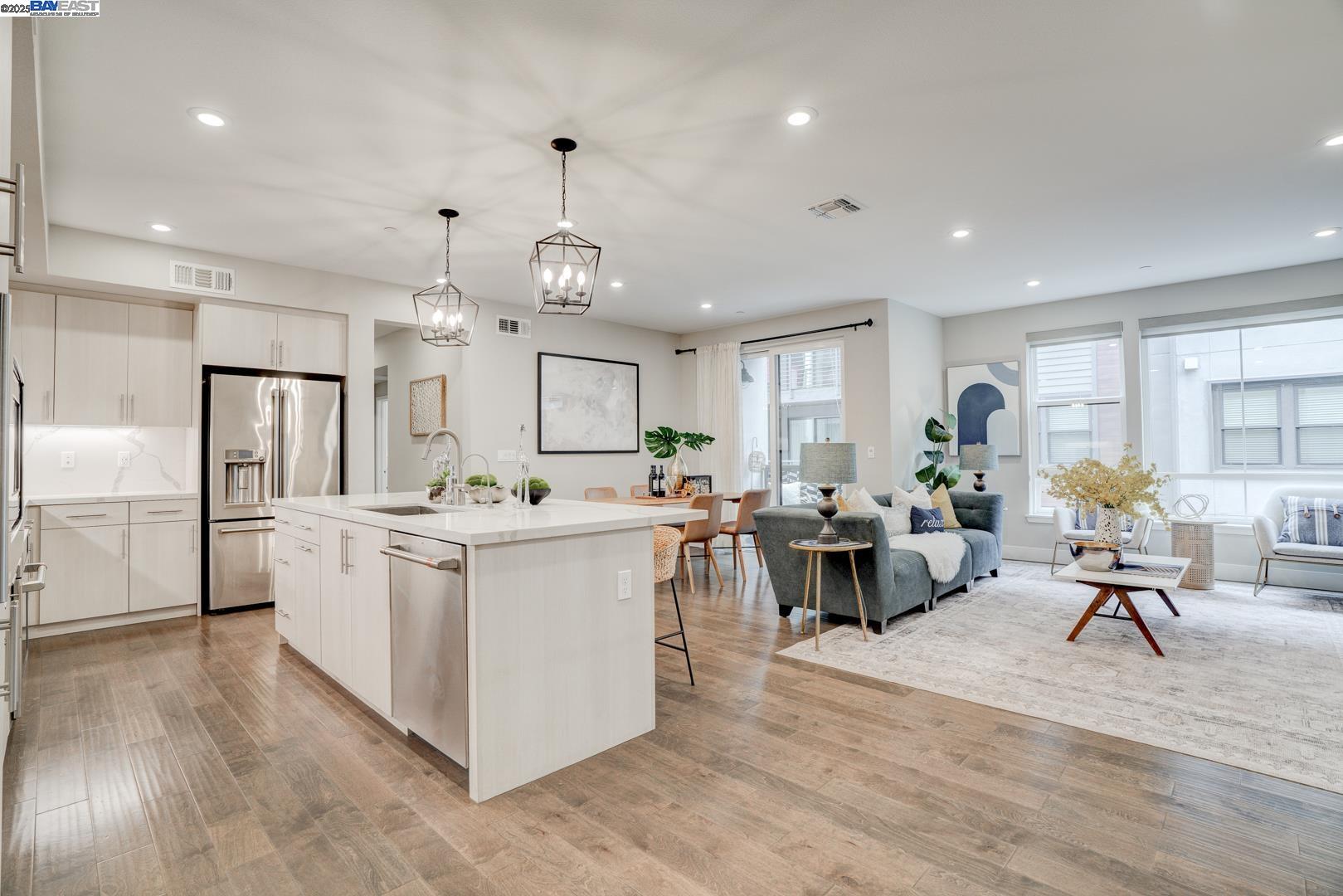 Detail Gallery Image 1 of 1 For 45009 Challenge Cmn #202,  Fremont,  CA 94538 - 3 Beds | 2 Baths