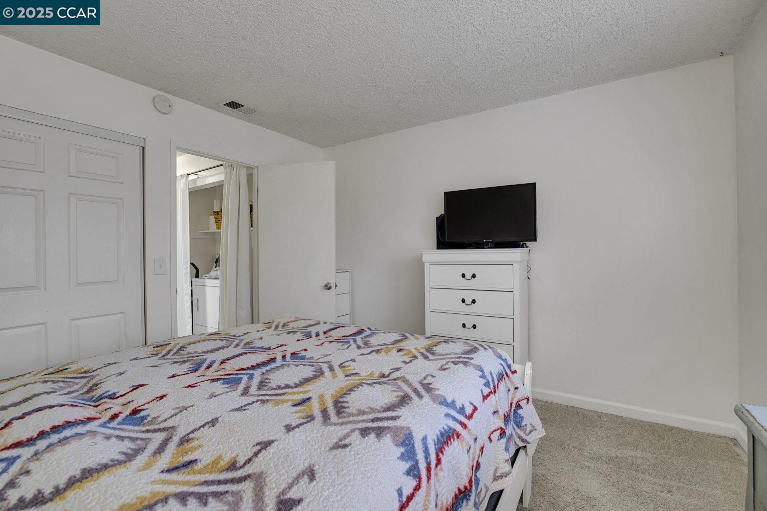 Photo #18: 41089333 Listing: Photo #18