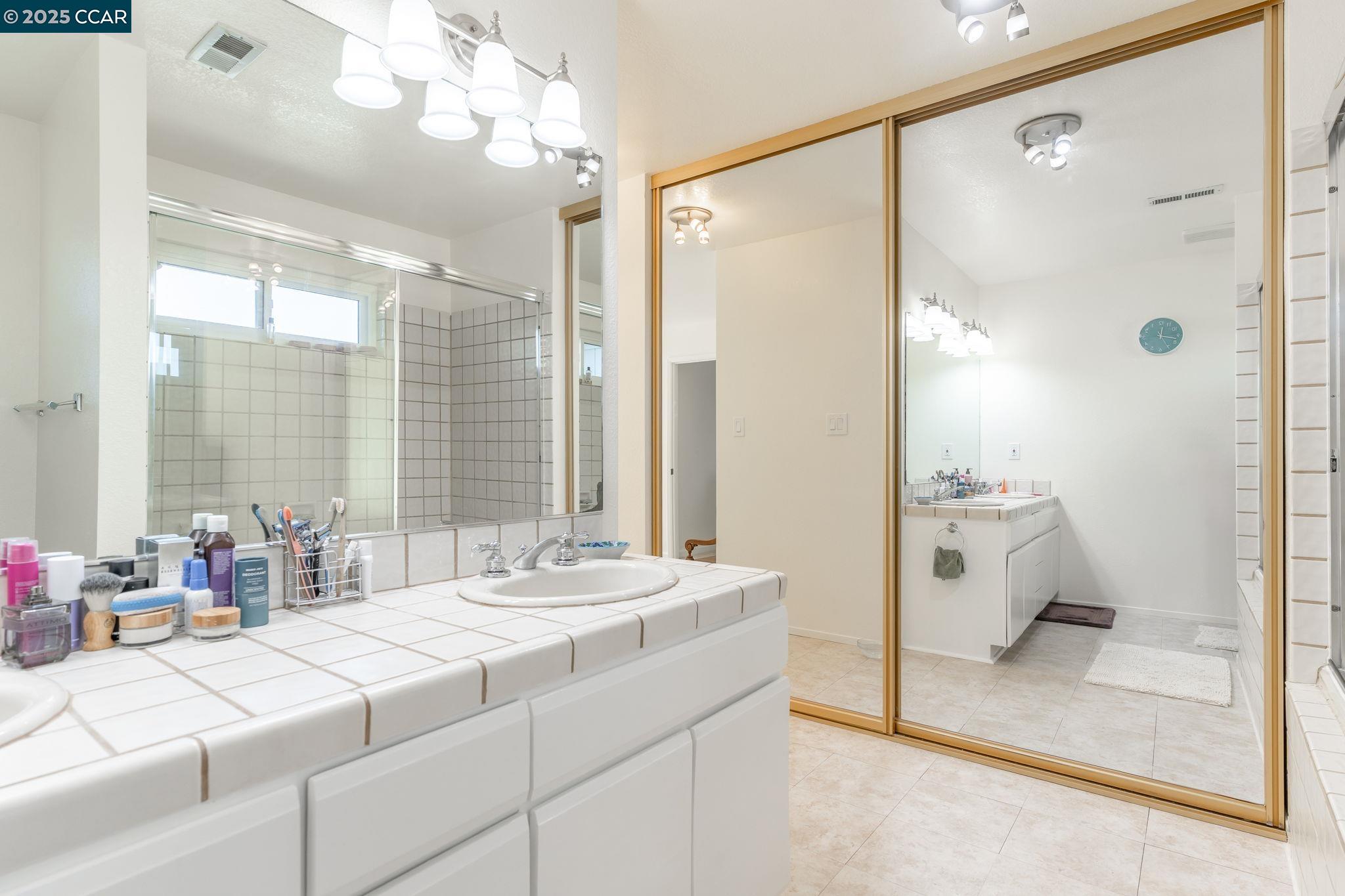 Photo #31: 41089352 Listing: Photo #31