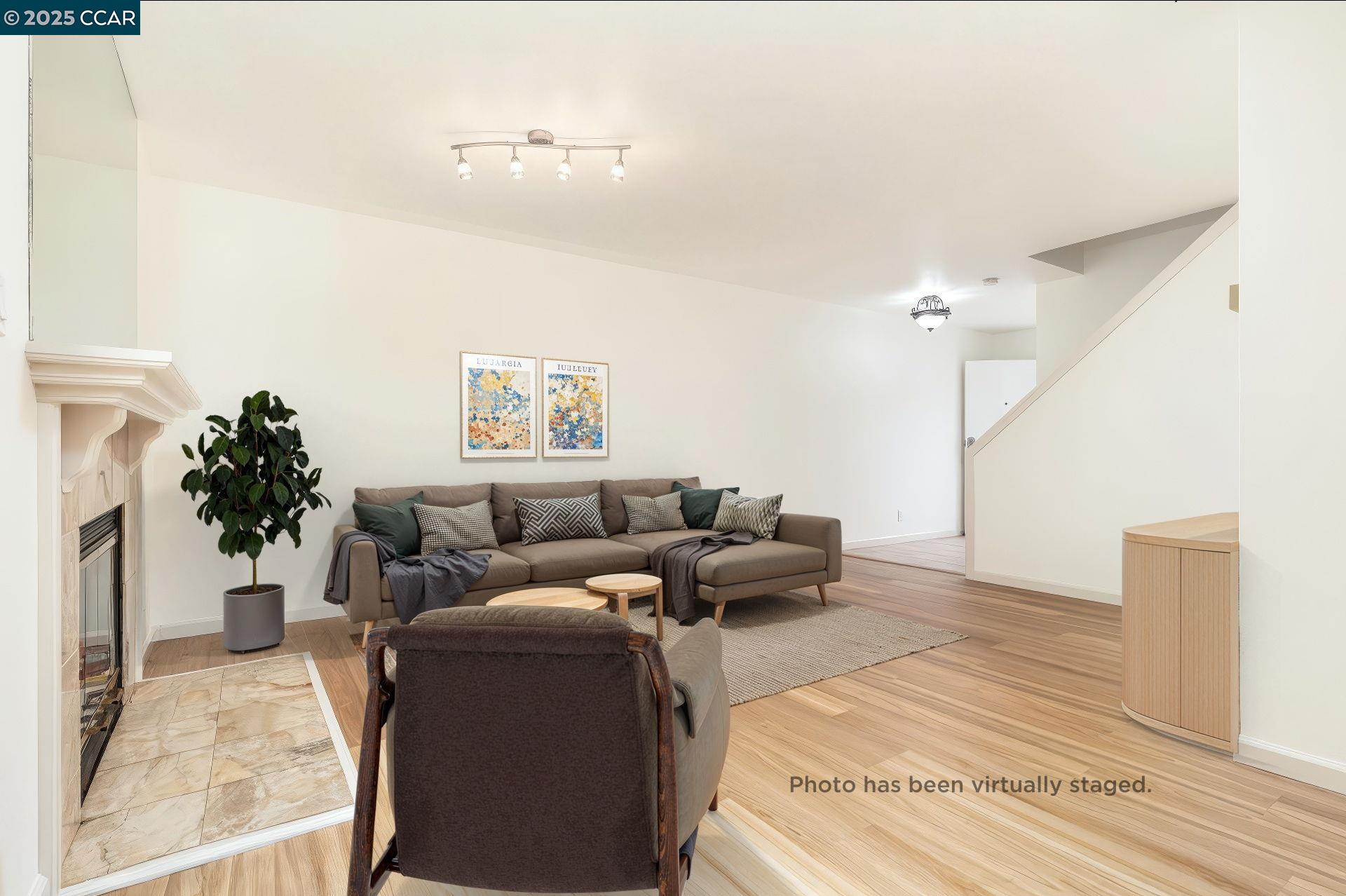Photo #8: 41089352 Listing: Photo #8
