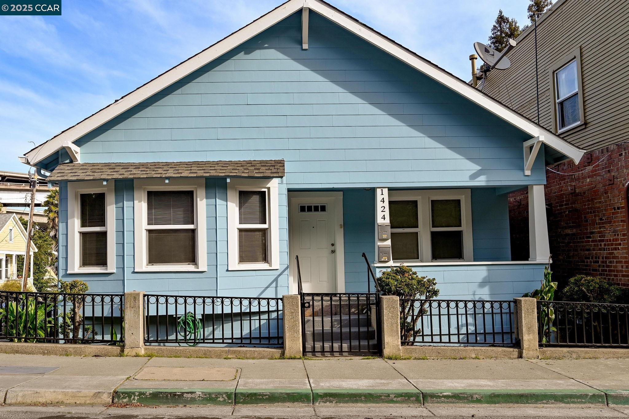 Detail Gallery Image 1 of 1 For 1424 Pomona St, Crockett,  CA 94525 - – Beds | – Baths