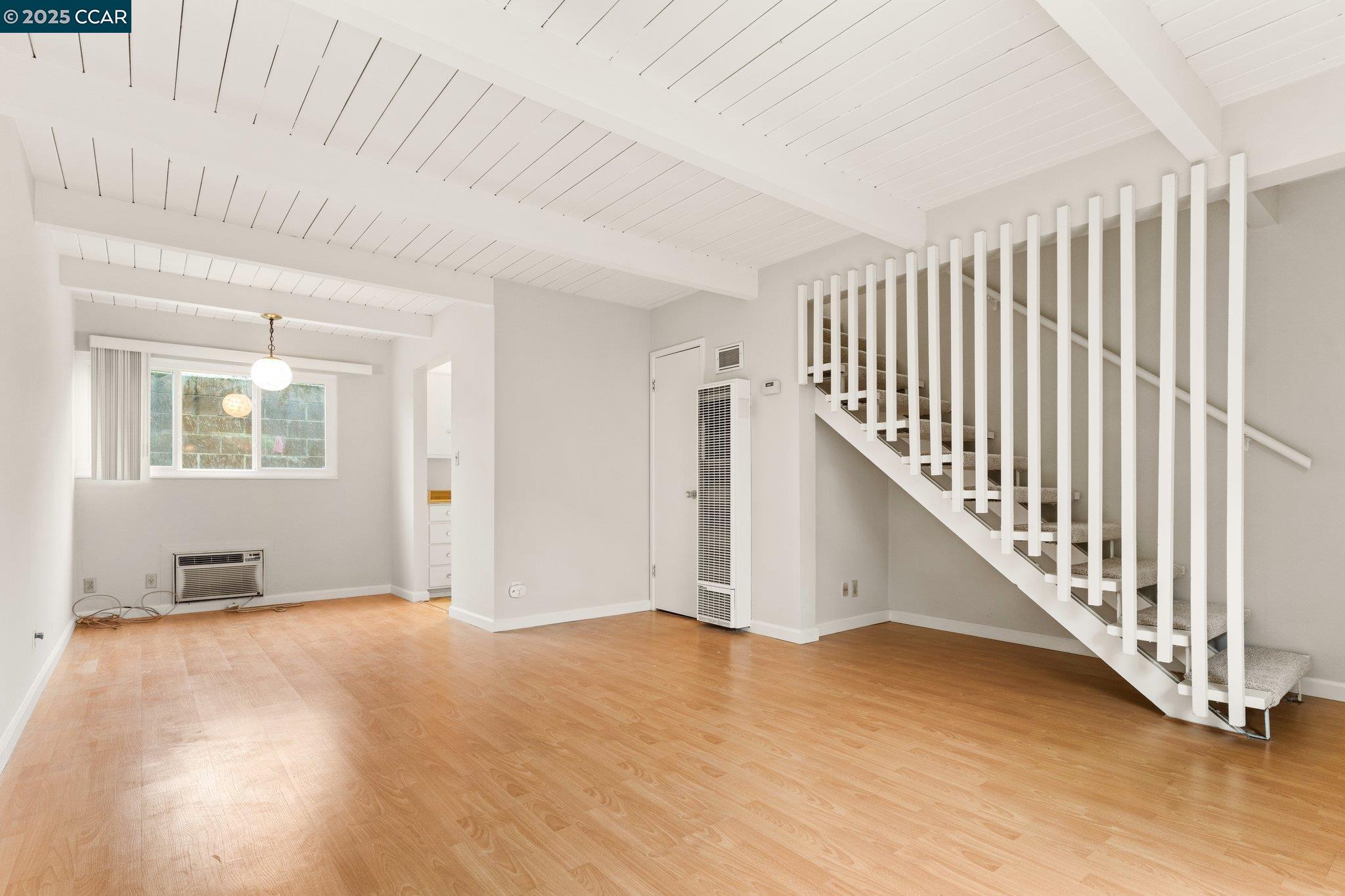 More Details about MLS # 41089392 : 1560 PINE ST # 6