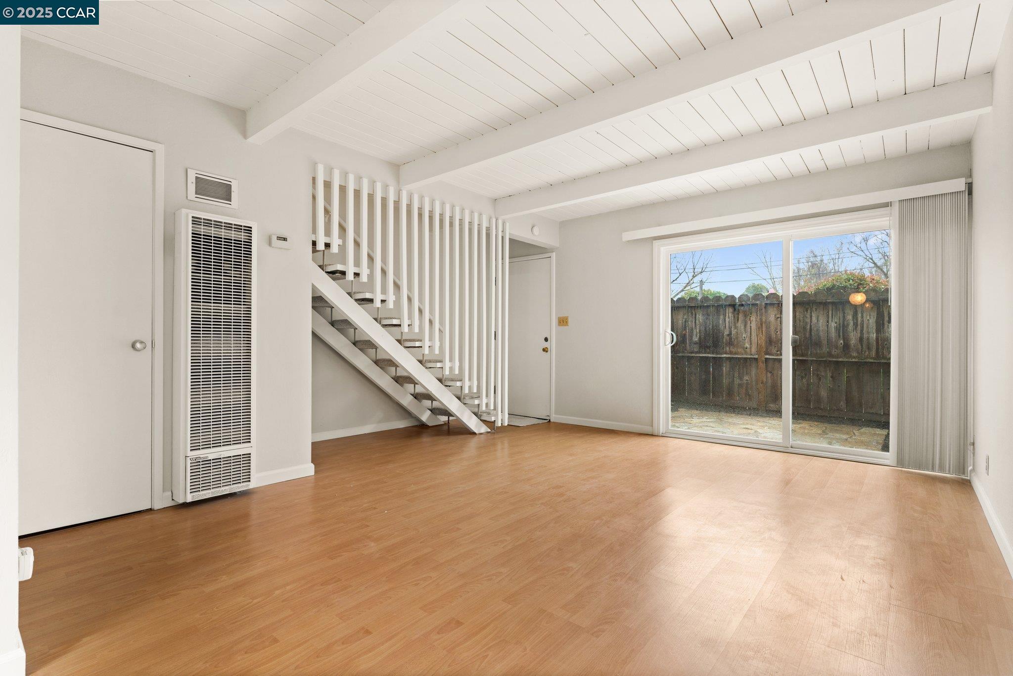 Photo #4: 41089392 Listing: Photo #4