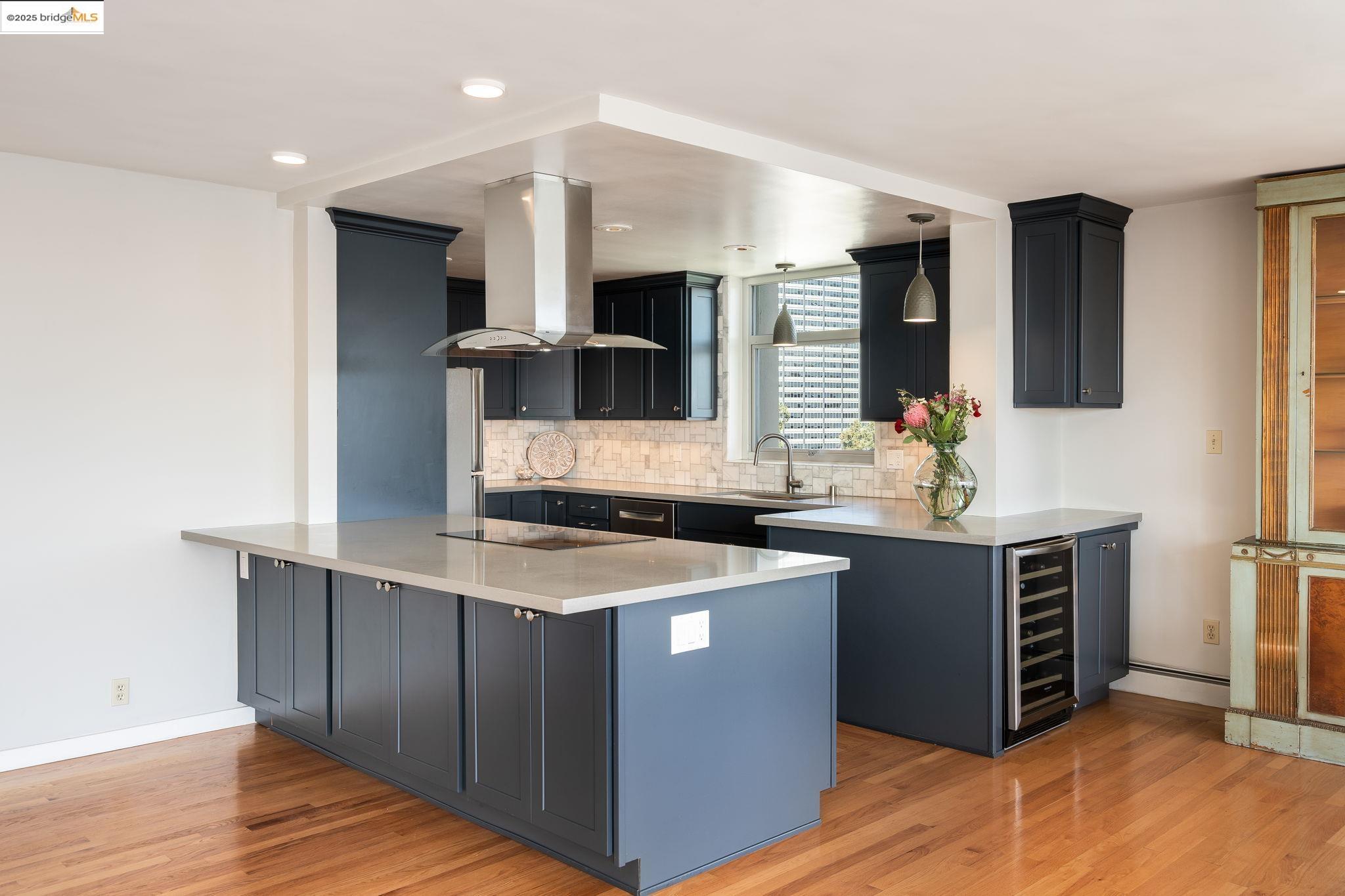 Detail Gallery Image 7 of 43 For 177 19th St 11e,  Oakland,  CA 94612 - 2 Beds | 2 Baths