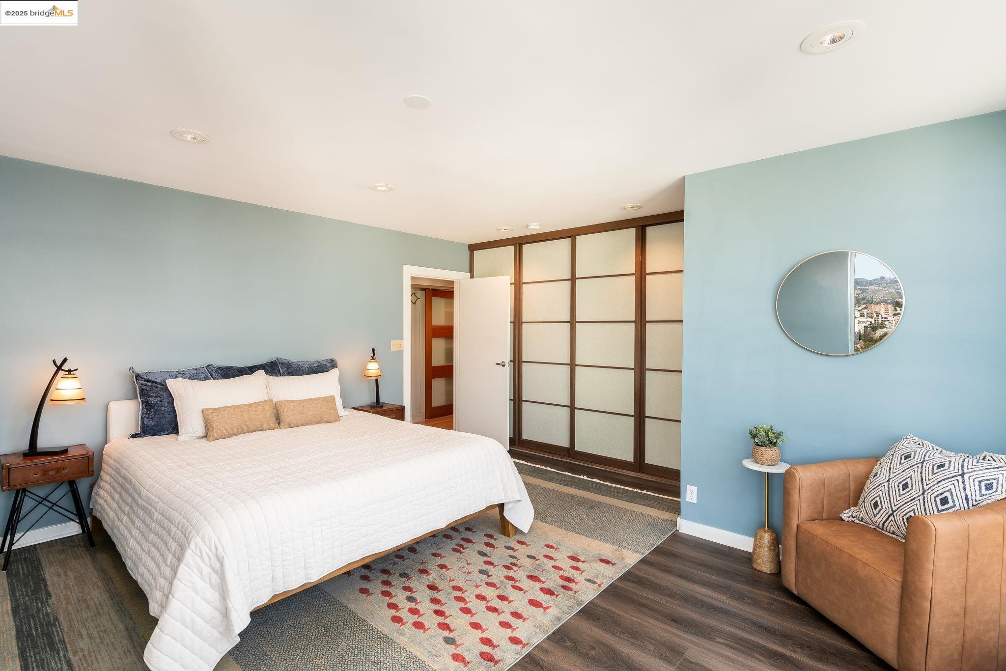 Detail Gallery Image 25 of 43 For 177 19th St 11e,  Oakland,  CA 94612 - 2 Beds | 2 Baths