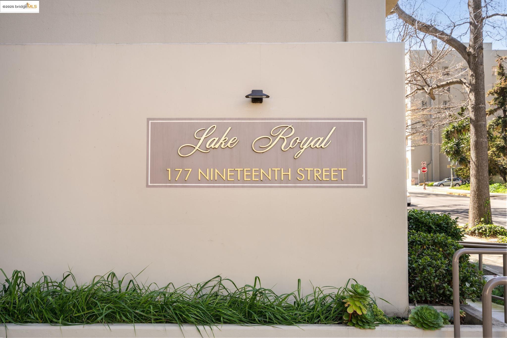 Detail Gallery Image 37 of 43 For 177 19th St 11e,  Oakland,  CA 94612 - 2 Beds | 2 Baths