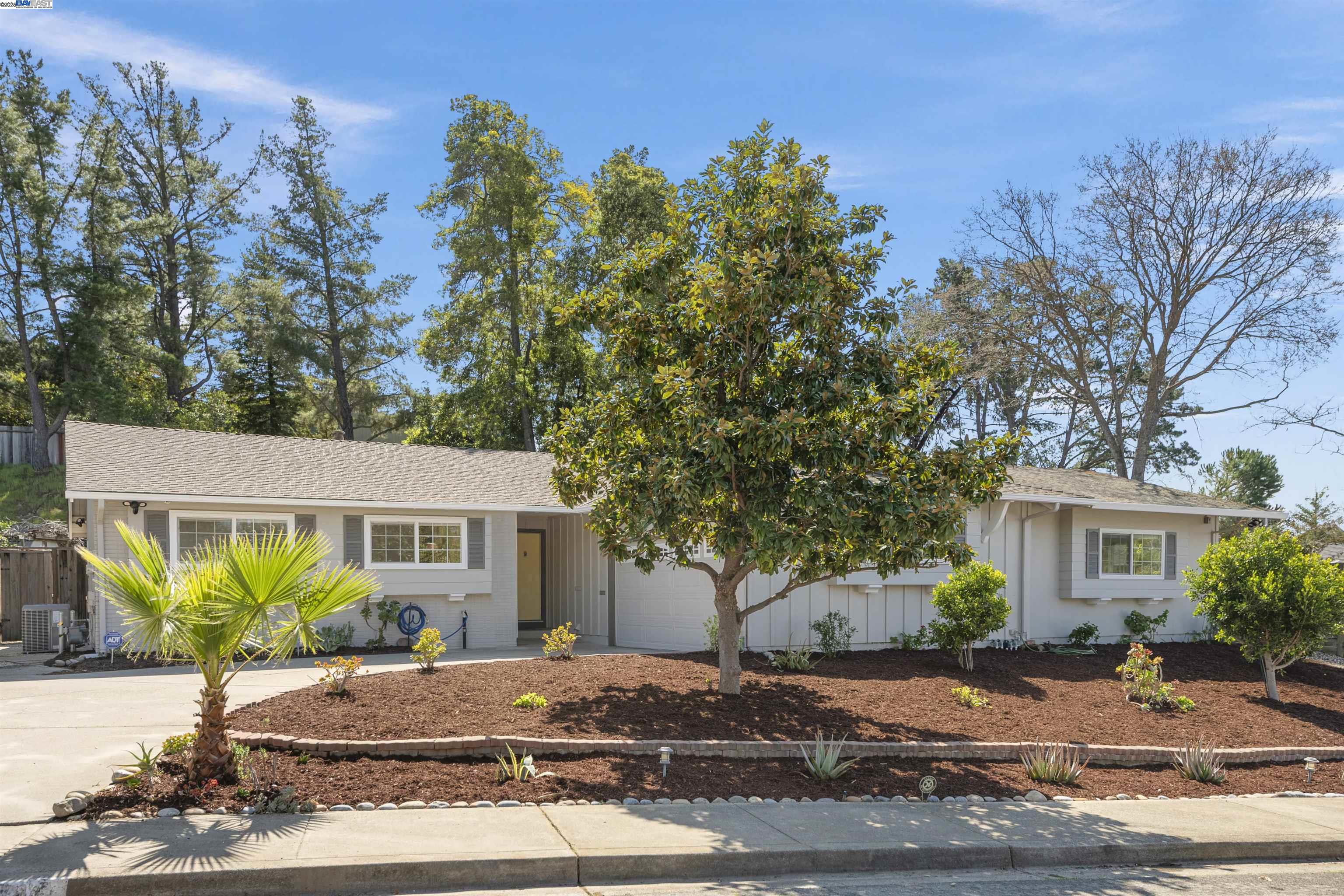 Detail Gallery Image 1 of 1 For 241 Fernwood Dr, Pleasant Hill,  CA 94523 - 4 Beds | 2 Baths