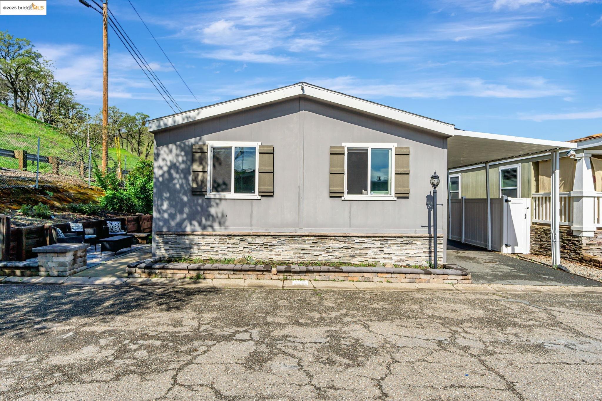 Detail Gallery Image 1 of 41 For 16711 Marsh Creek Rd #126,  Clayton,  CA 94517 - 3 Beds | 2 Baths