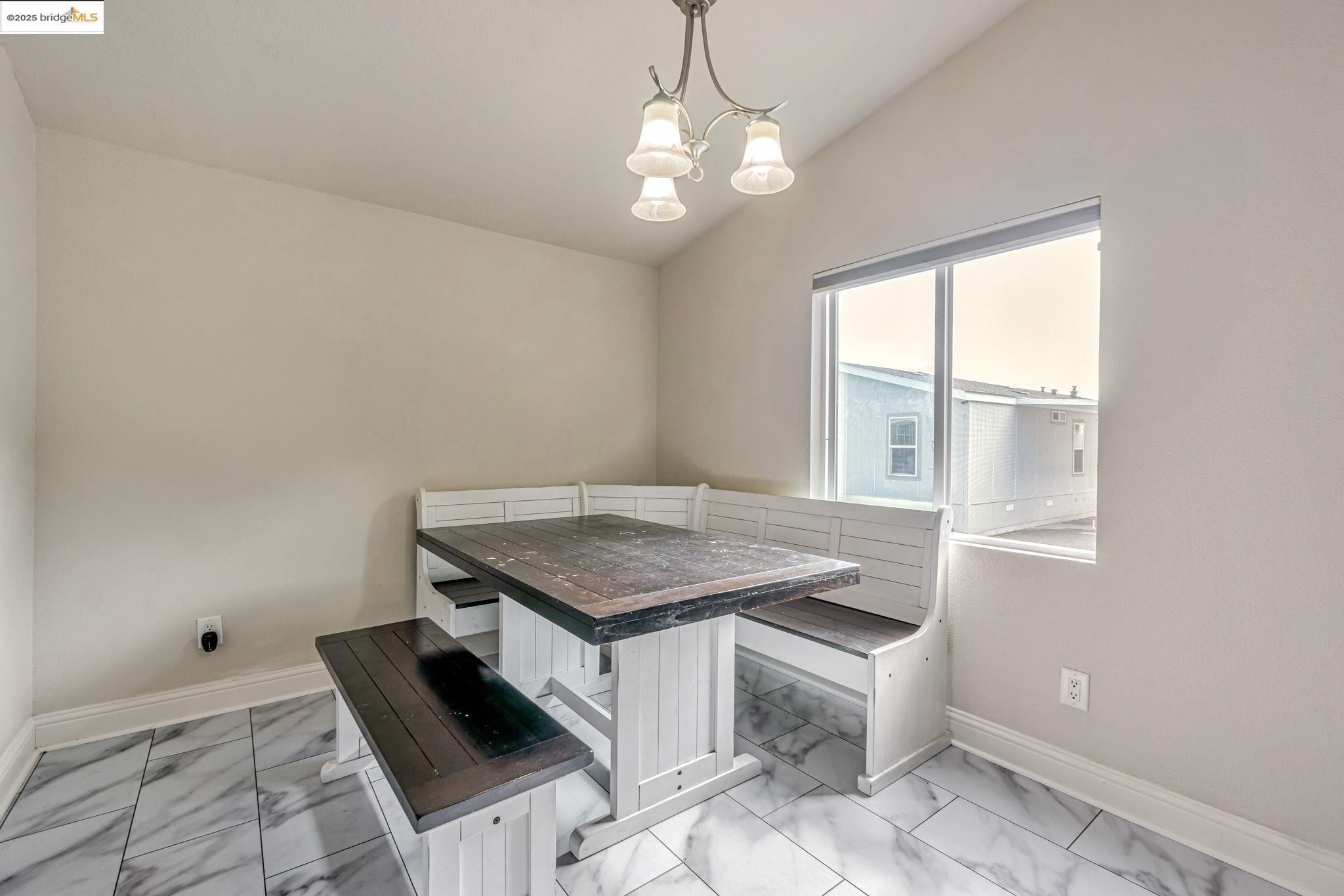 Detail Gallery Image 15 of 41 For 16711 Marsh Creek Rd #126,  Clayton,  CA 94517 - 3 Beds | 2 Baths