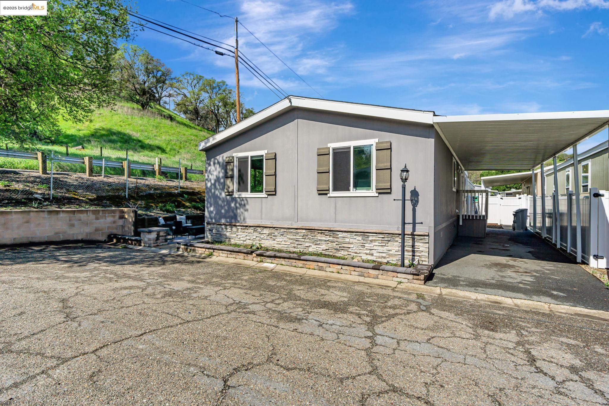Detail Gallery Image 3 of 41 For 16711 Marsh Creek Rd #126,  Clayton,  CA 94517 - 3 Beds | 2 Baths