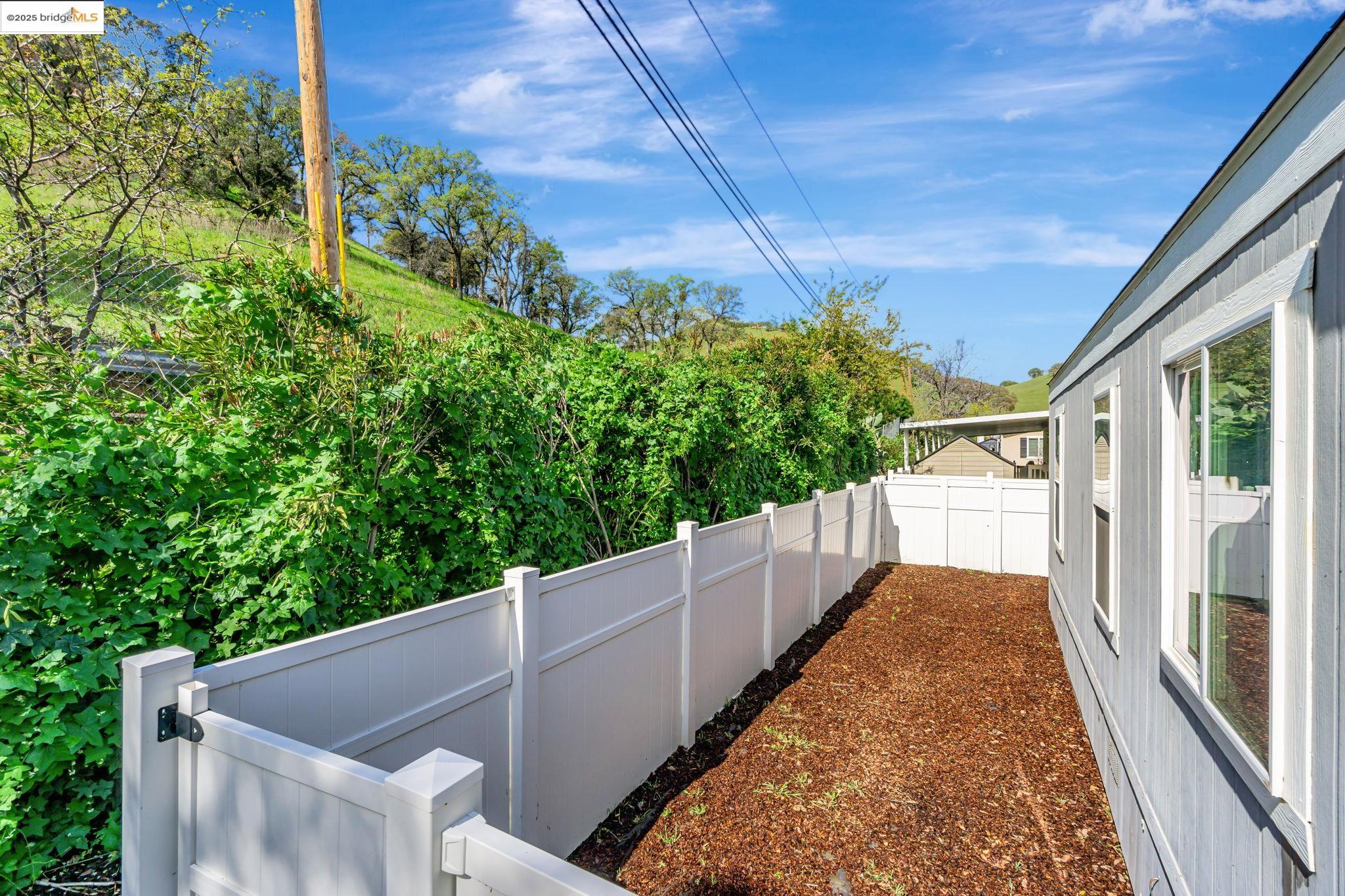 Detail Gallery Image 28 of 41 For 16711 Marsh Creek Rd #126,  Clayton,  CA 94517 - 3 Beds | 2 Baths