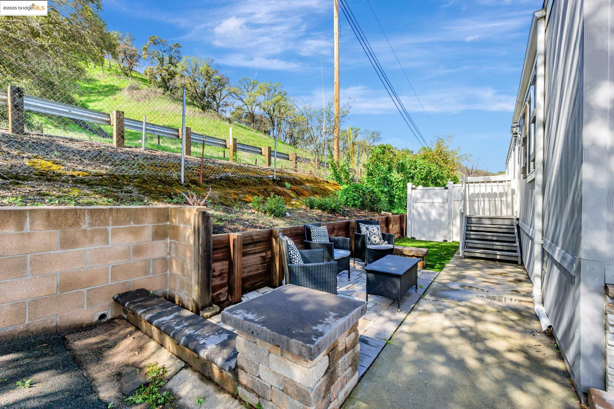 Detail Gallery Image 30 of 41 For 16711 Marsh Creek Rd #126,  Clayton,  CA 94517 - 3 Beds | 2 Baths