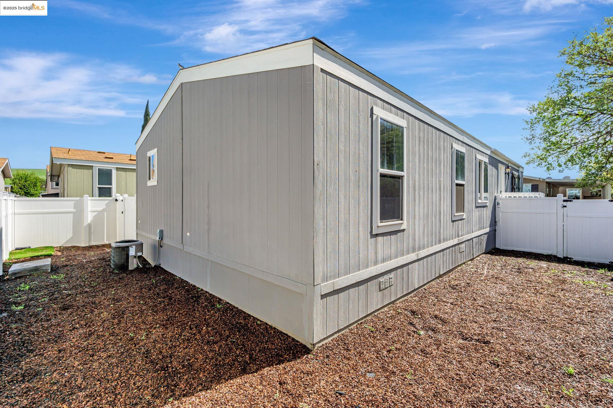 Detail Gallery Image 33 of 41 For 16711 Marsh Creek Rd #126,  Clayton,  CA 94517 - 3 Beds | 2 Baths