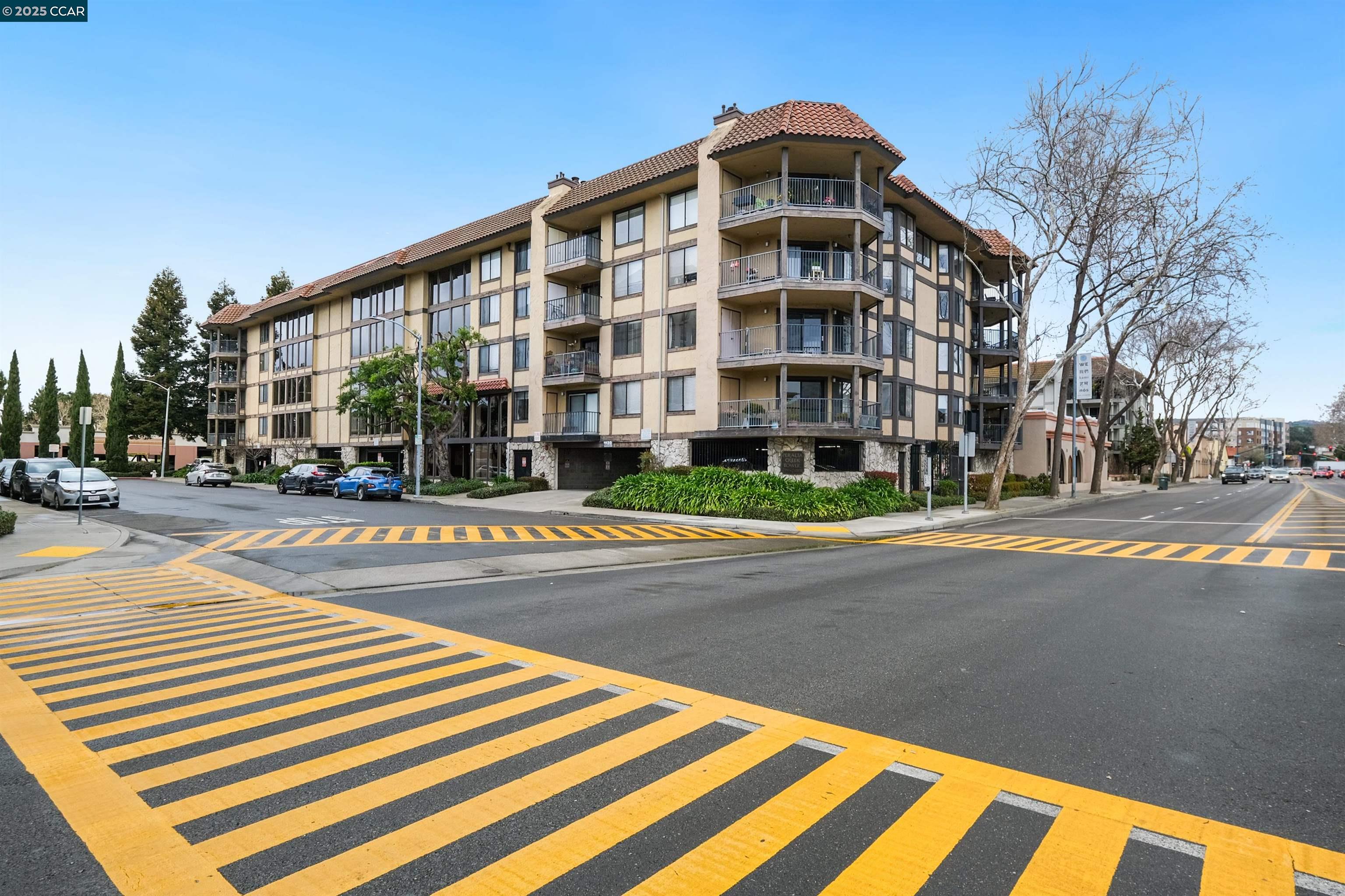 Browse active condo listings in PERALTA CREEK