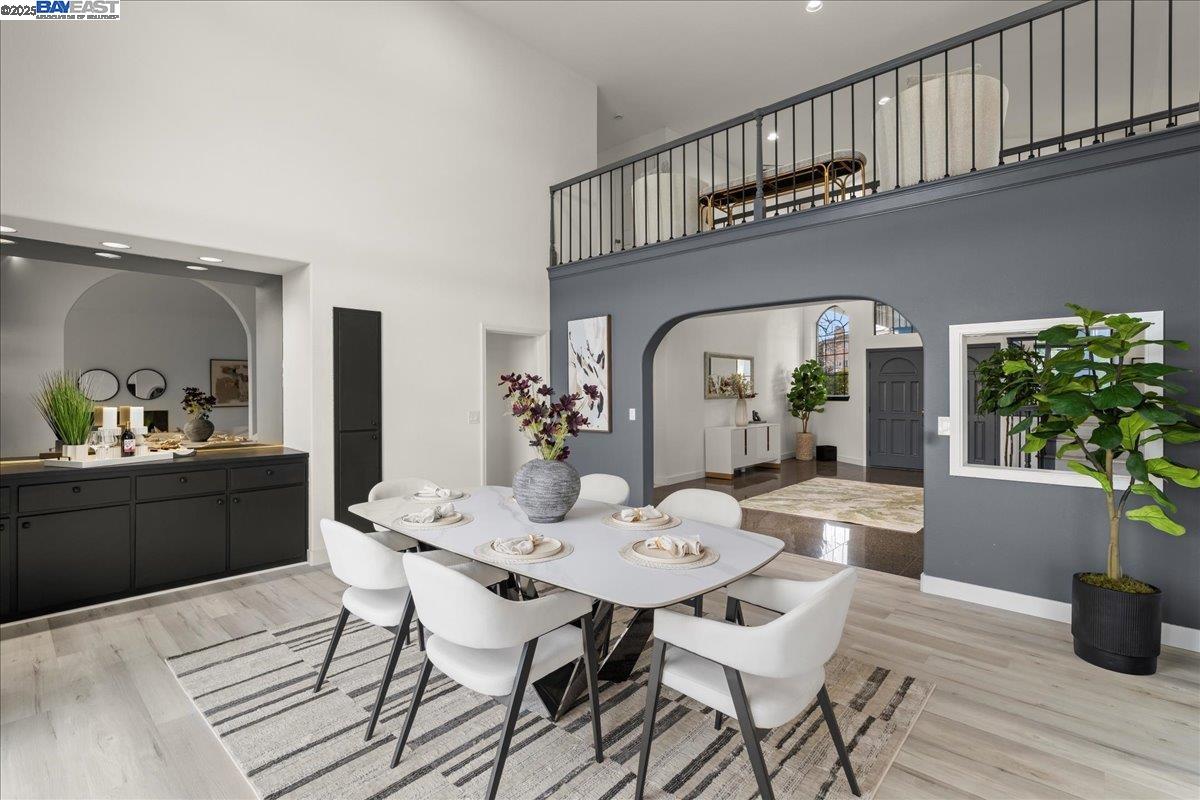 13331 Campus Dr, Oakland, California 94619, 5 Bedrooms Bedrooms, 10 Rooms Rooms,4 BathroomsBathrooms,Residential,For Sale,13331 Campus Dr,41089432