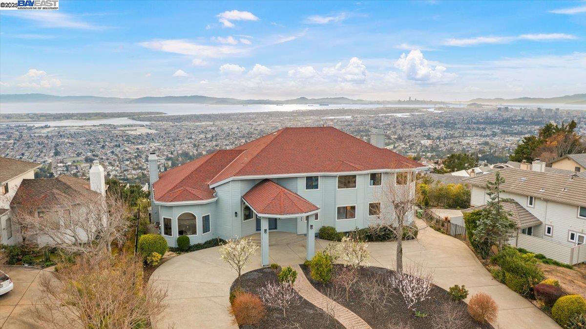 13331 Campus Dr, Oakland, California 94619, 5 Bedrooms Bedrooms, 10 Rooms Rooms,4 BathroomsBathrooms,Residential,For Sale,13331 Campus Dr,41089432
