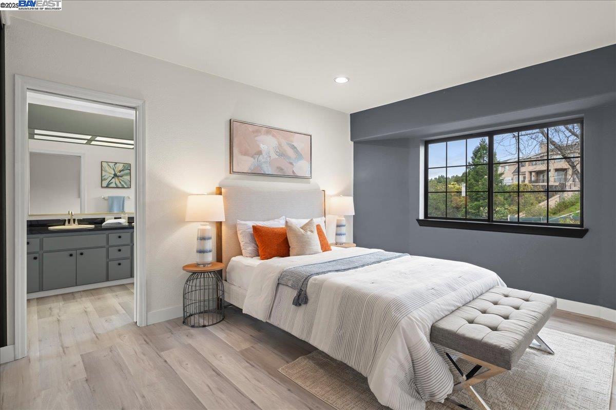 13331 Campus Dr, Oakland, California 94619, 5 Bedrooms Bedrooms, 10 Rooms Rooms,4 BathroomsBathrooms,Residential,For Sale,13331 Campus Dr,41089432