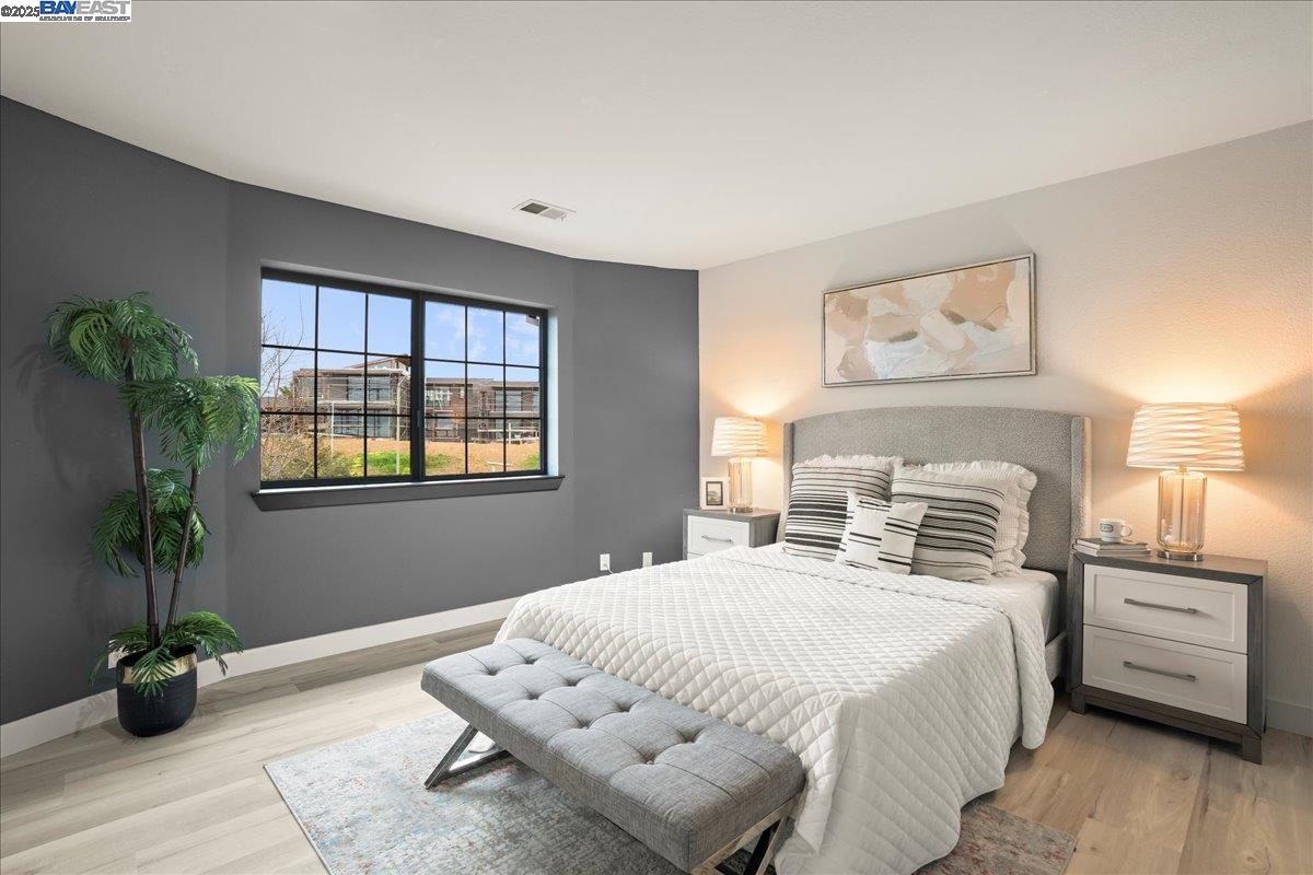 13331 Campus Dr, Oakland, California 94619, 5 Bedrooms Bedrooms, 10 Rooms Rooms,4 BathroomsBathrooms,Residential,For Sale,13331 Campus Dr,41089432