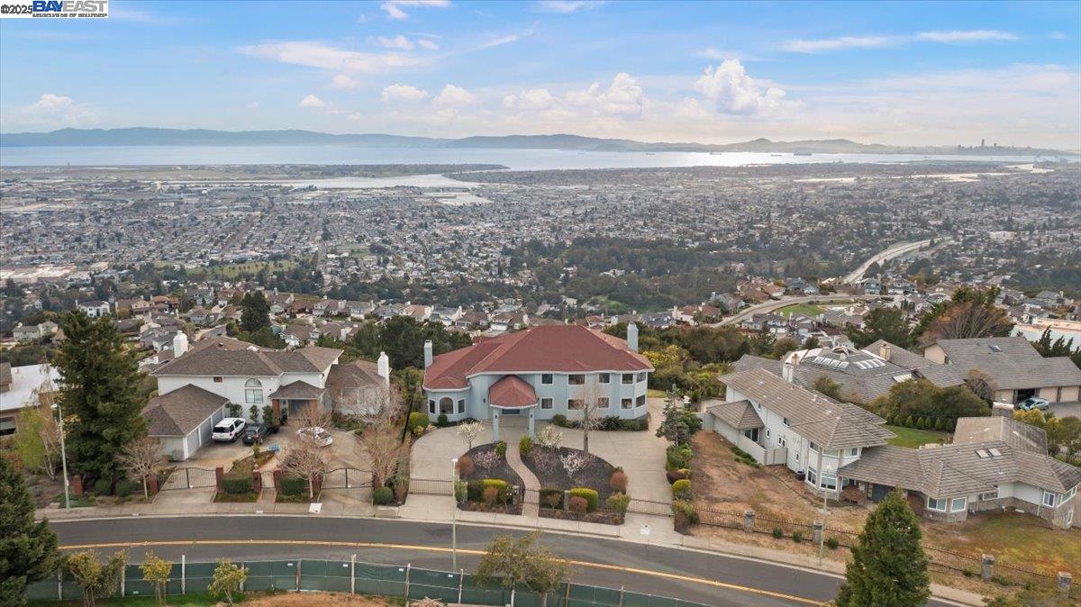 13331 Campus Dr, Oakland, California 94619, 5 Bedrooms Bedrooms, 10 Rooms Rooms,4 BathroomsBathrooms,Residential,For Sale,13331 Campus Dr,41089432