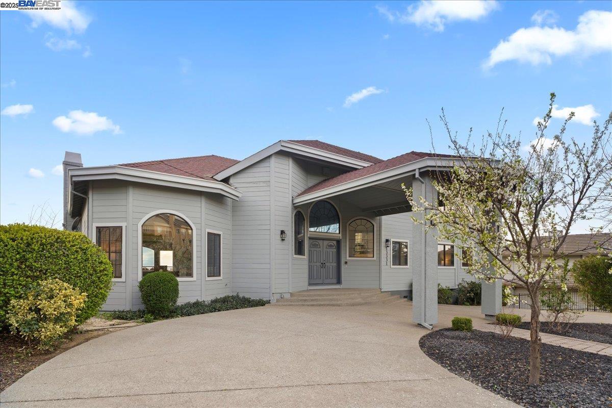 13331 Campus Dr, Oakland, California 94619, 5 Bedrooms Bedrooms, 10 Rooms Rooms,4 BathroomsBathrooms,Residential,For Sale,13331 Campus Dr,41089432