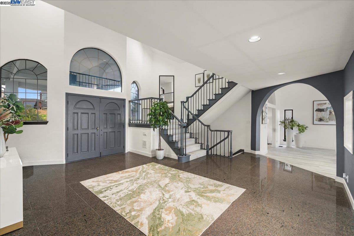 13331 Campus Dr, Oakland, California 94619, 5 Bedrooms Bedrooms, 10 Rooms Rooms,4 BathroomsBathrooms,Residential,For Sale,13331 Campus Dr,41089432