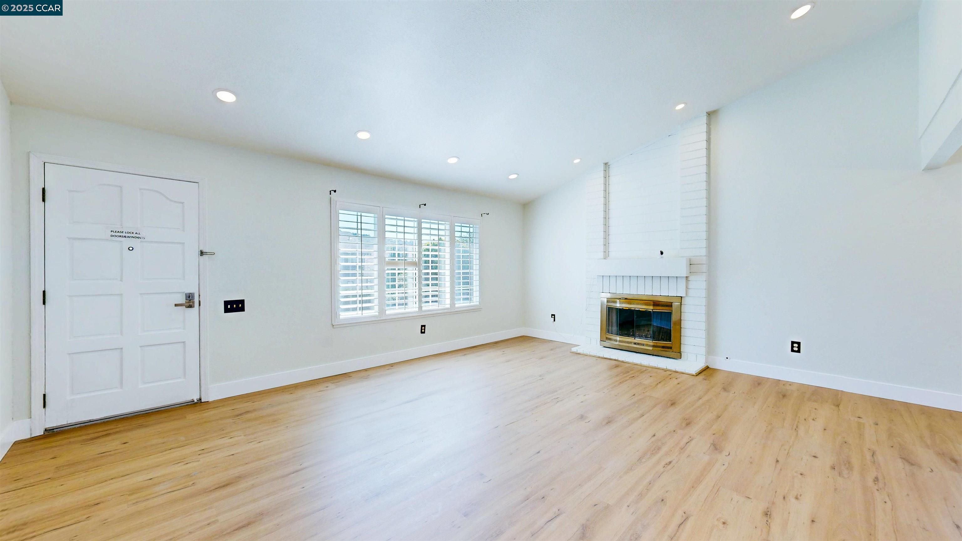 Detail Gallery Image 11 of 60 For 3743 Painted Pony Rd, Richmond,  CA 94803 - 4 Beds | 2 Baths