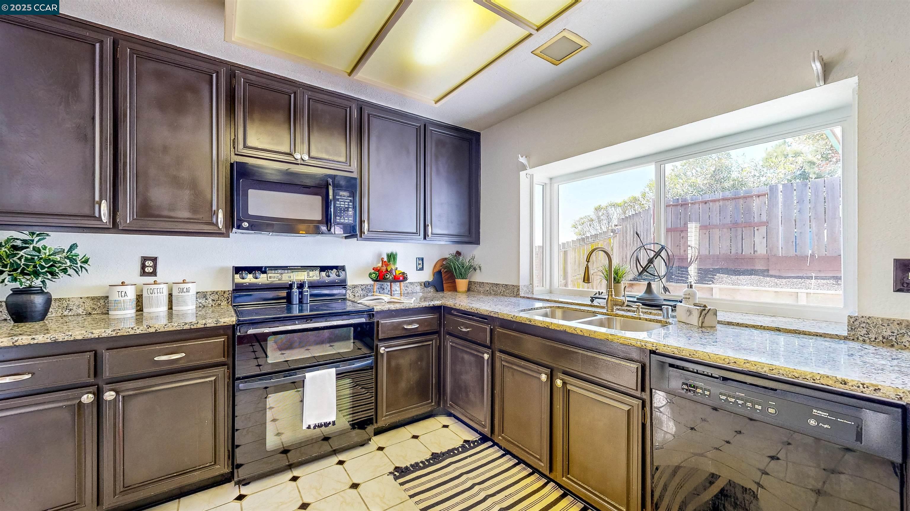 Detail Gallery Image 25 of 60 For 3743 Painted Pony Rd, Richmond,  CA 94803 - 4 Beds | 2 Baths