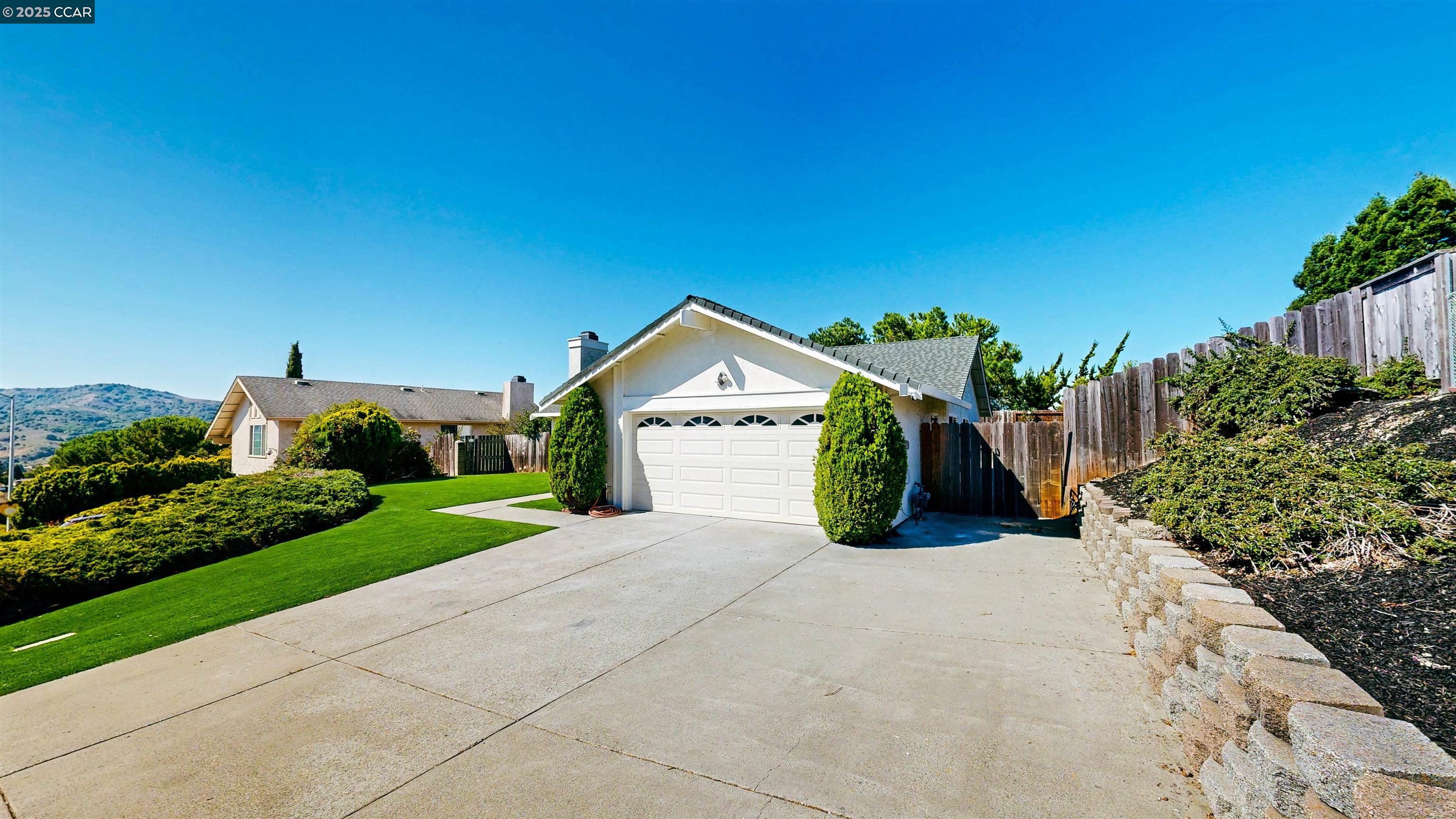 Detail Gallery Image 5 of 60 For 3743 Painted Pony Rd, Richmond,  CA 94803 - 4 Beds | 2 Baths