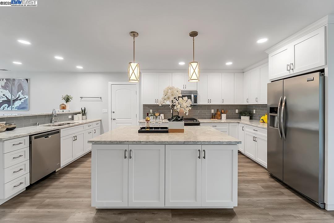 Detail Gallery Image 11 of 32 For 338 Orchard Ave, Sunnyvale,  CA 94085 - 3 Beds | 2 Baths