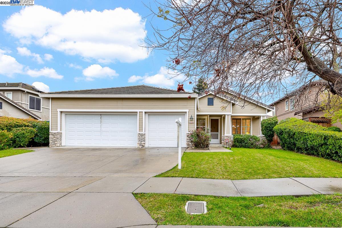 Detail Gallery Image 1 of 1 For 1234 Exeter Way, Brentwood,  CA 94513 - 3 Beds | 2 Baths