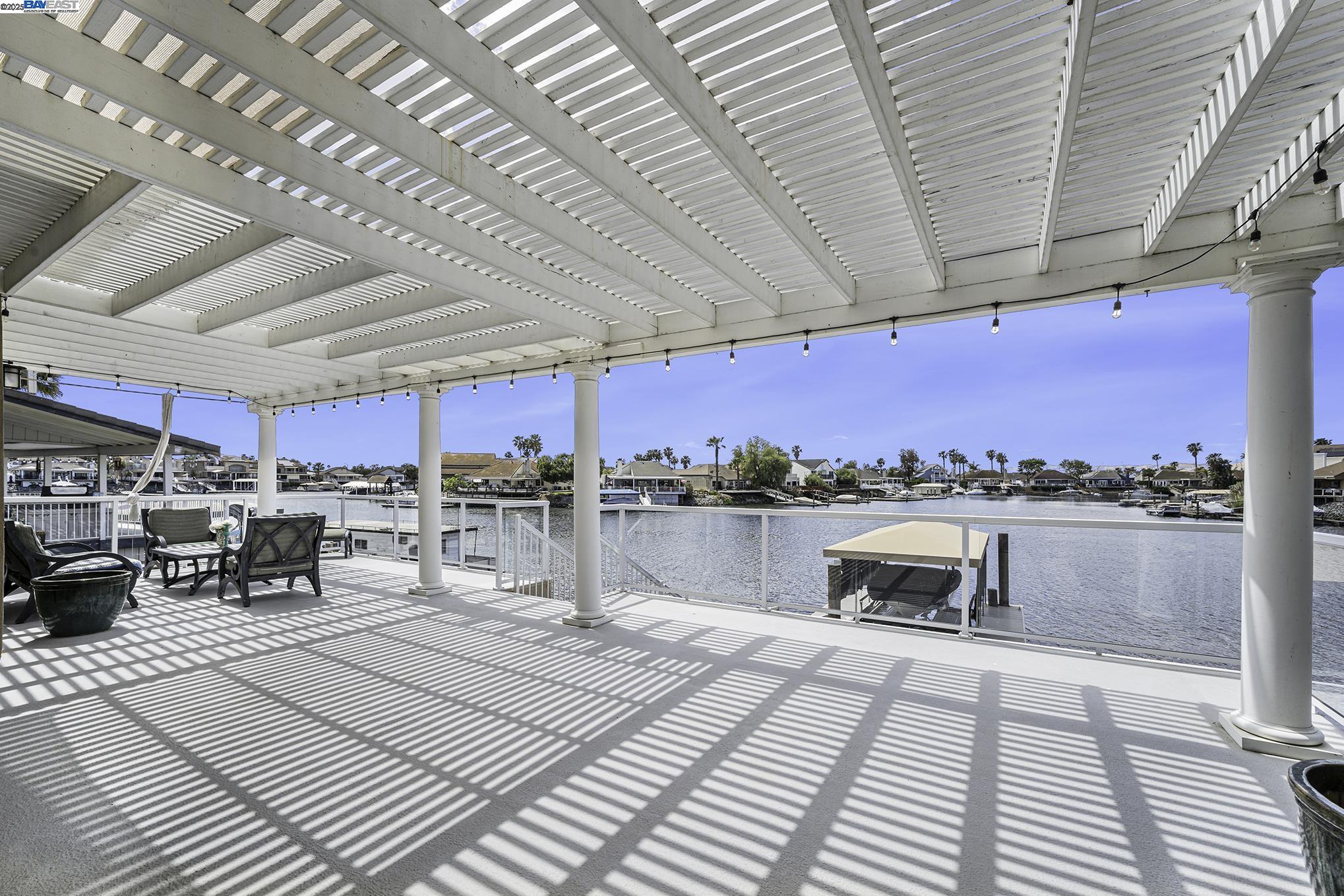 Detail Gallery Image 1 of 1 For 4892 South Pt, Discovery Bay,  CA 94505 - 4 Beds | 2/1 Baths
